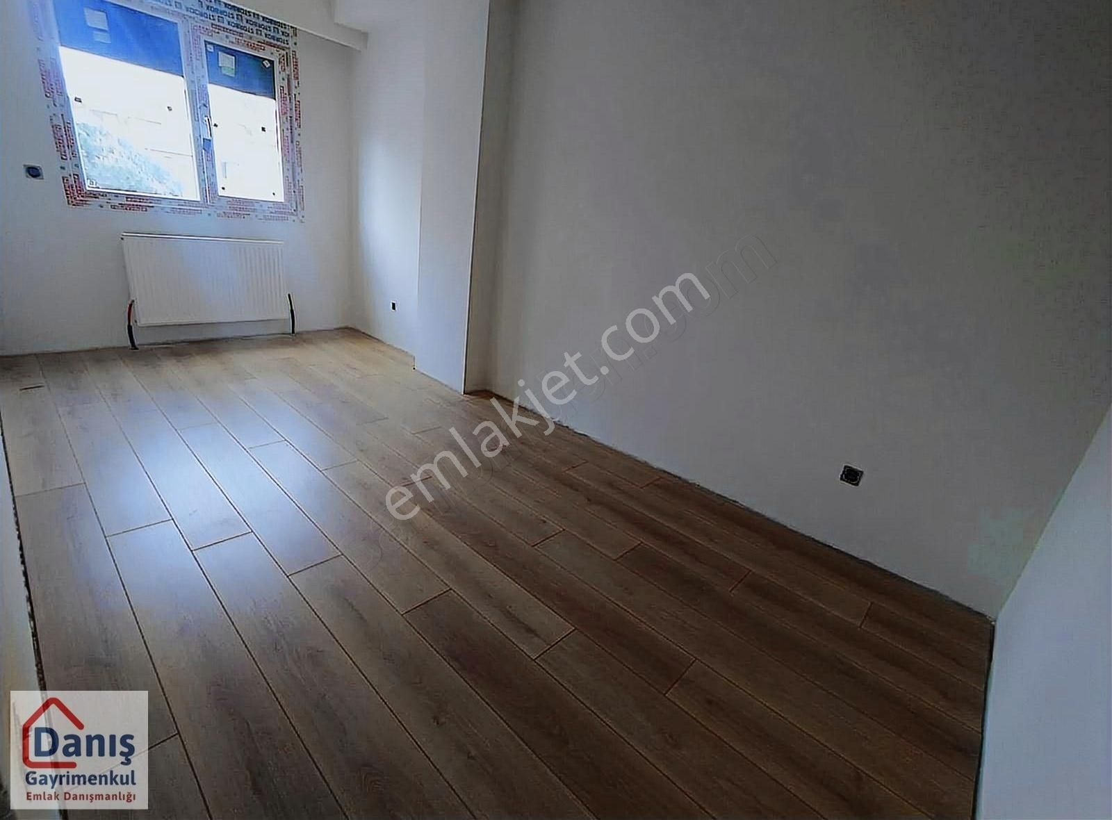 Bağlarbaşında Metroya 8-10 Dakika Otoparklı 3.kat Sıfır 95m2 3+1 - Görsel 10