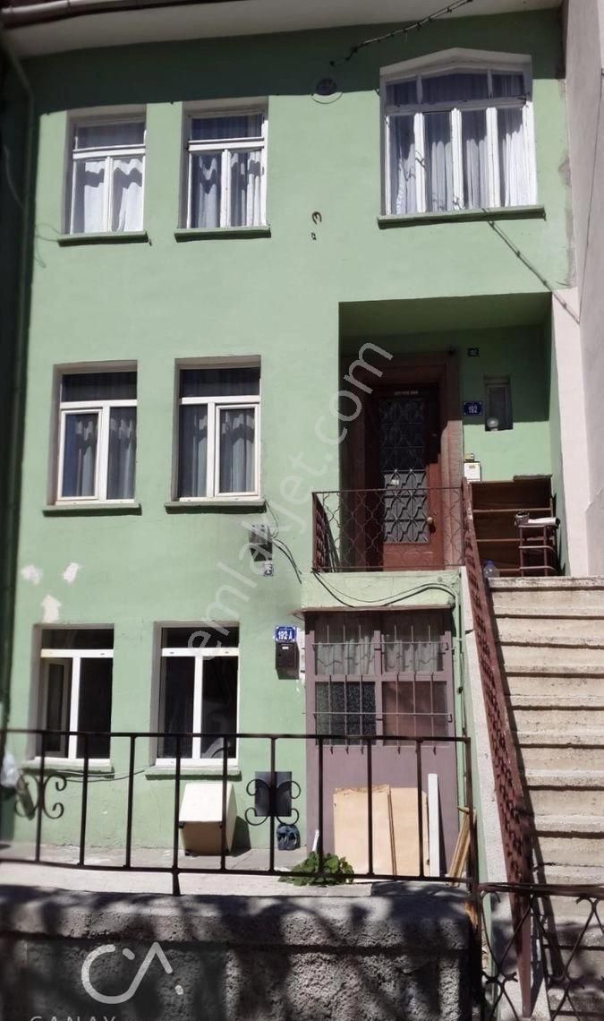 Yenimahalle Ragıp Tüzün Cad 176 M² Arsa + 3 Katlı Kargir Ev – Müteahhit Ve Yatırımcılara Fırsat