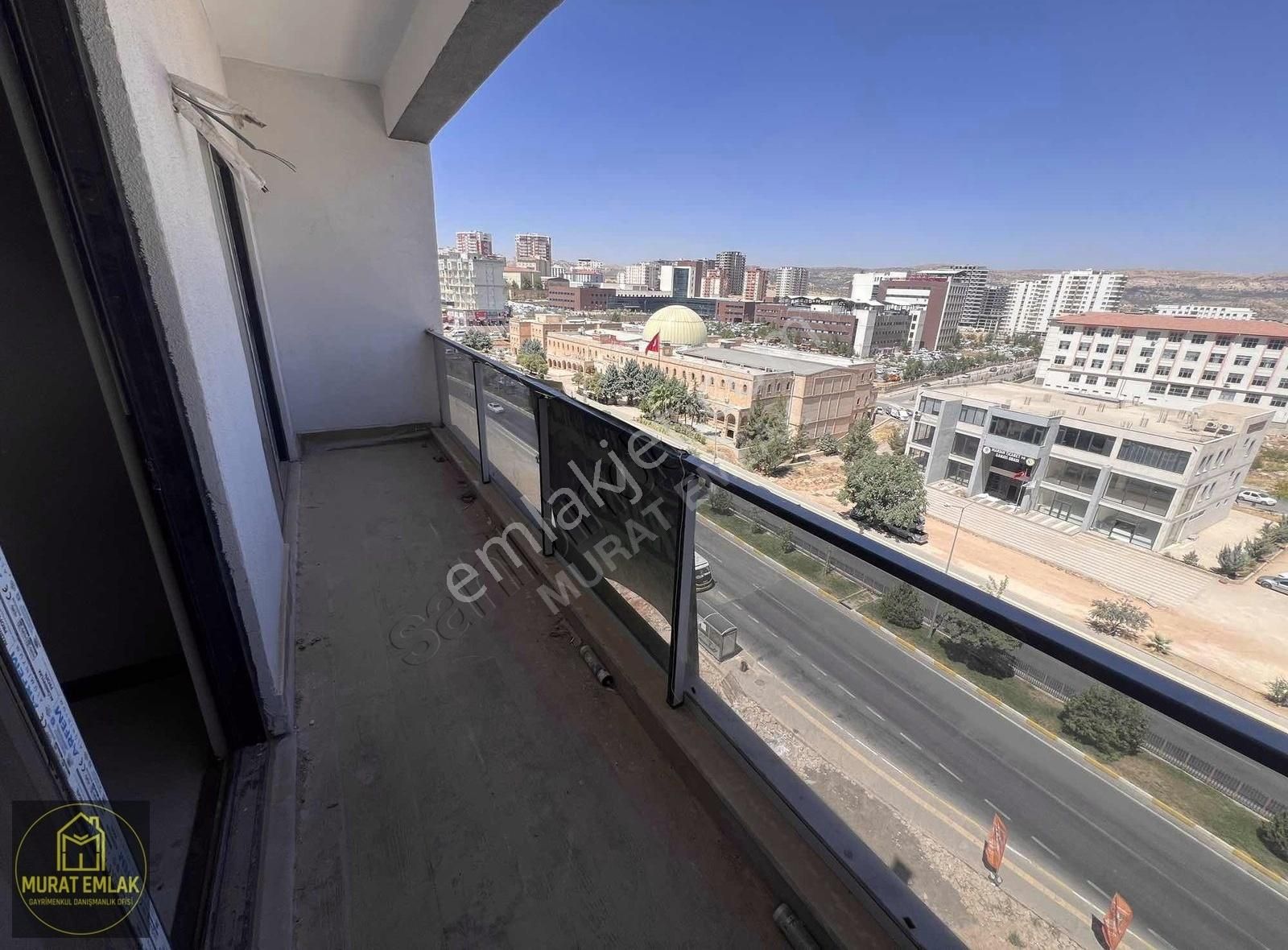 Murat Emlaktan Artuklu Üni.rektörlük Yanı Lüks 1+1 Daire Kiralık