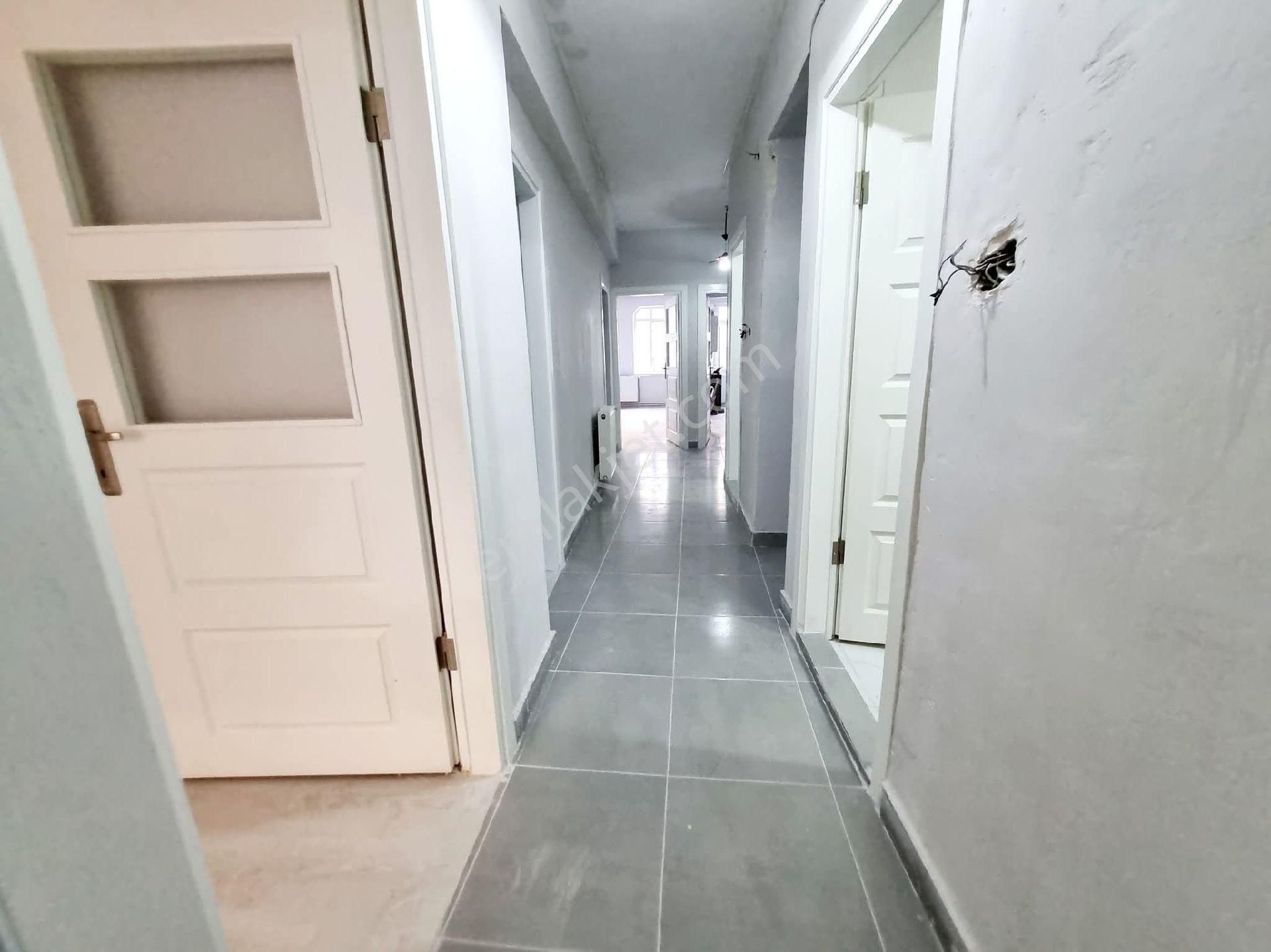 Samsun İlkadım Hançerli Mahallesi'nde Temiz Şehir Merkezinde 3+1 Kiralık Daire
