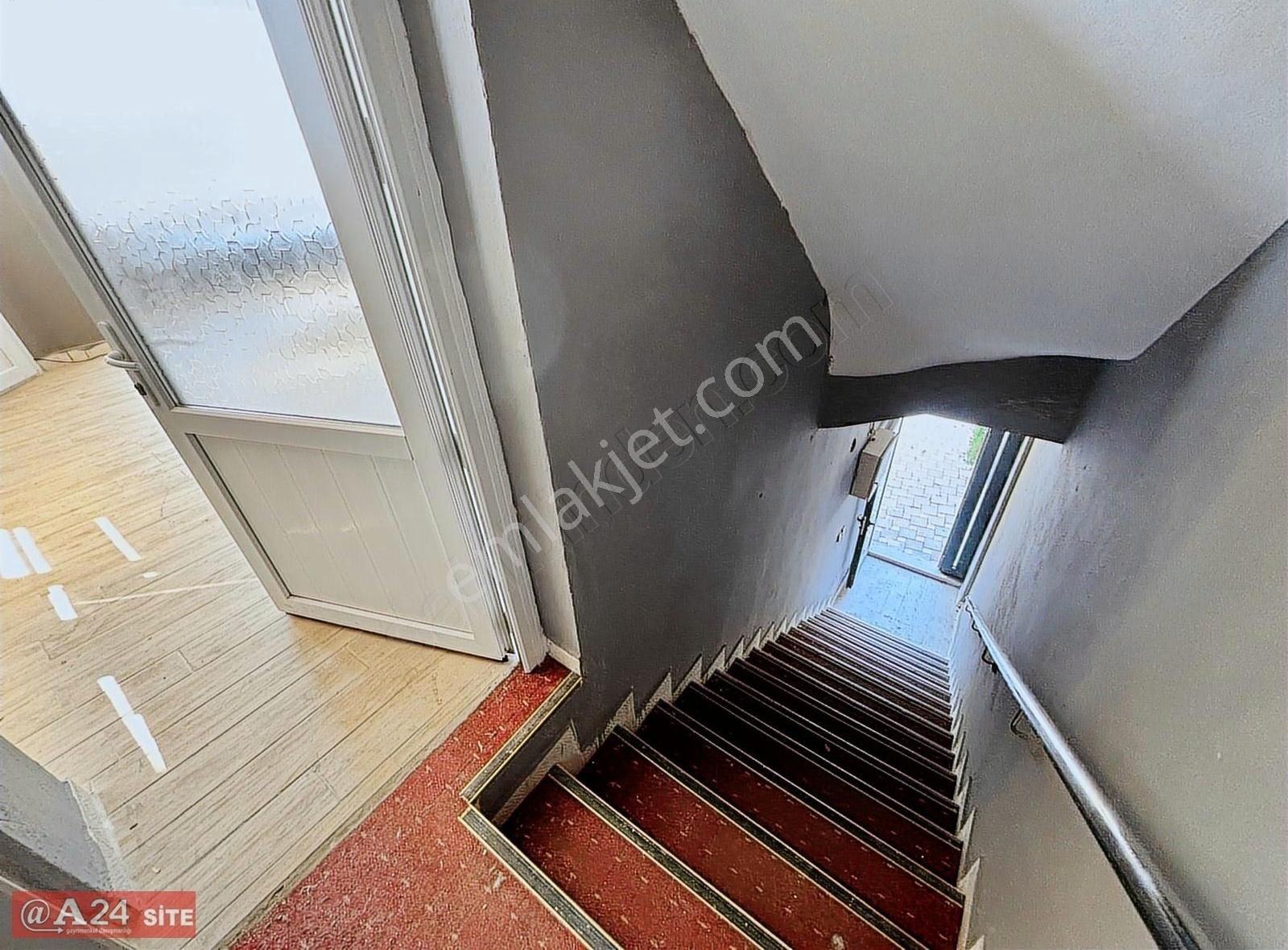 Güzelbahçe Üç Yol Agzında Yatırımlık Mülk - Görsel 9