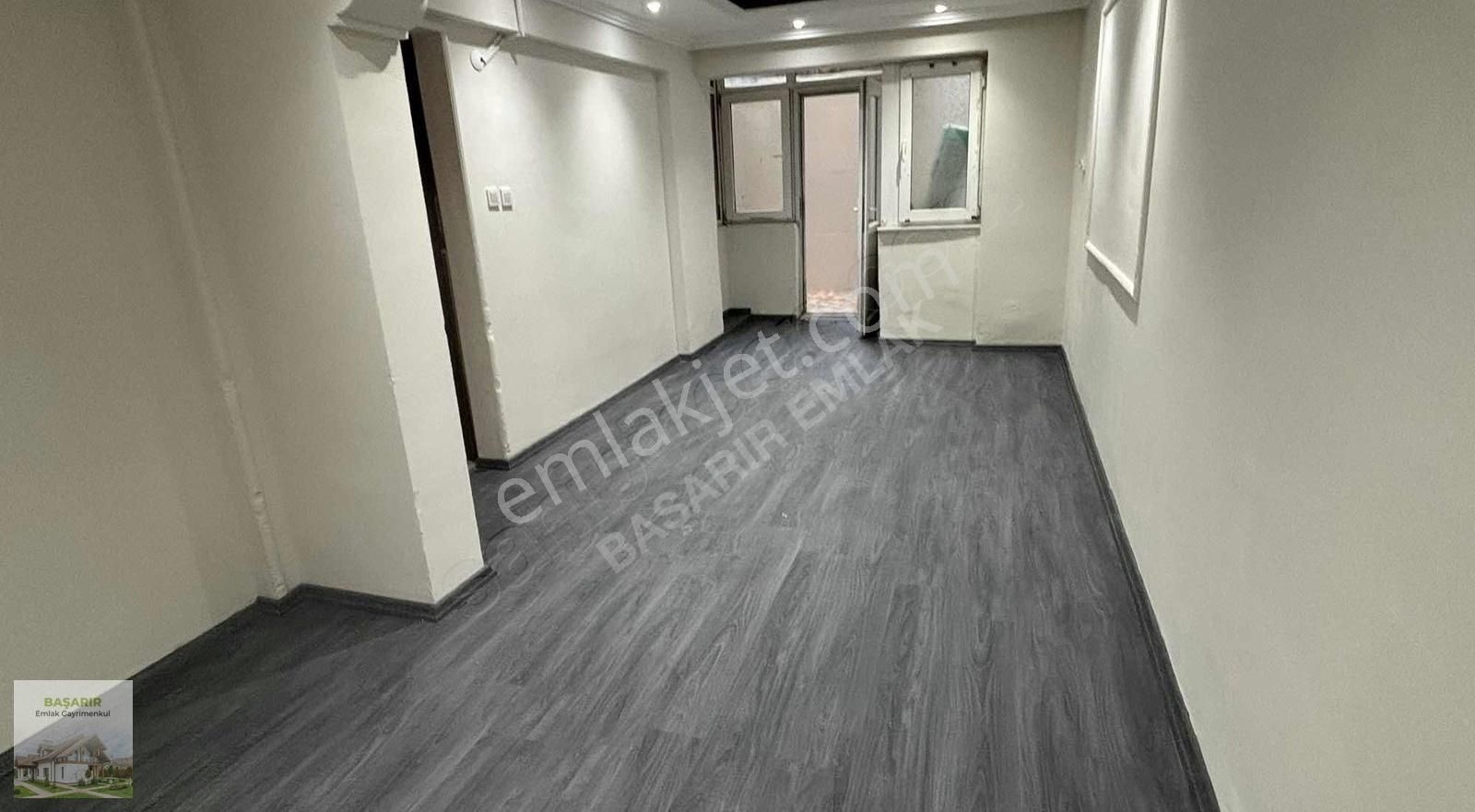 Üçyol Meydanda Cadde Binası İçi Yapılı Bahçeli Daire - Görsel 29