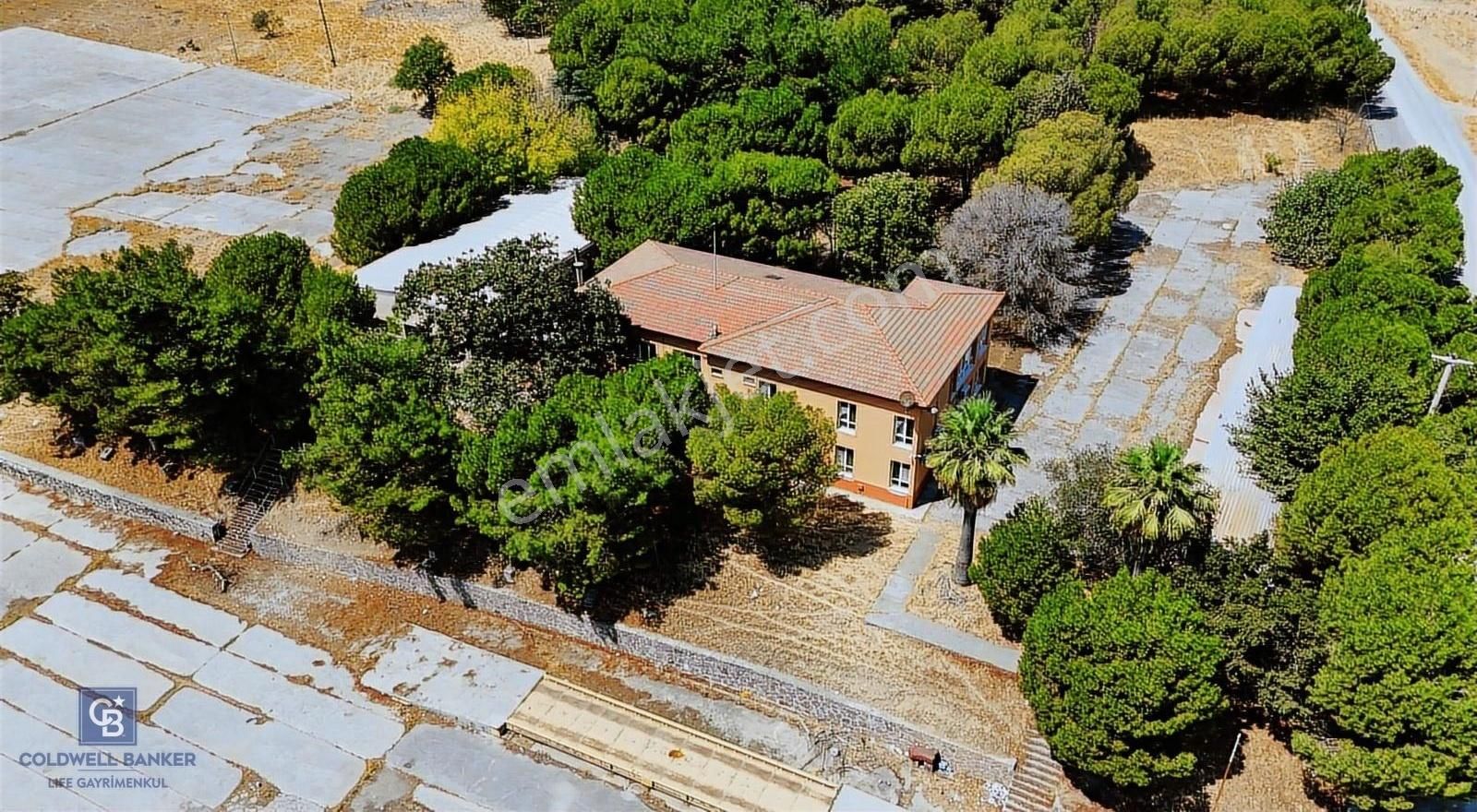 Foça Ilıpınar'da Sanayi Ve Depo İmarlı 74.159 M2 Satılık Arsa - Görsel 3