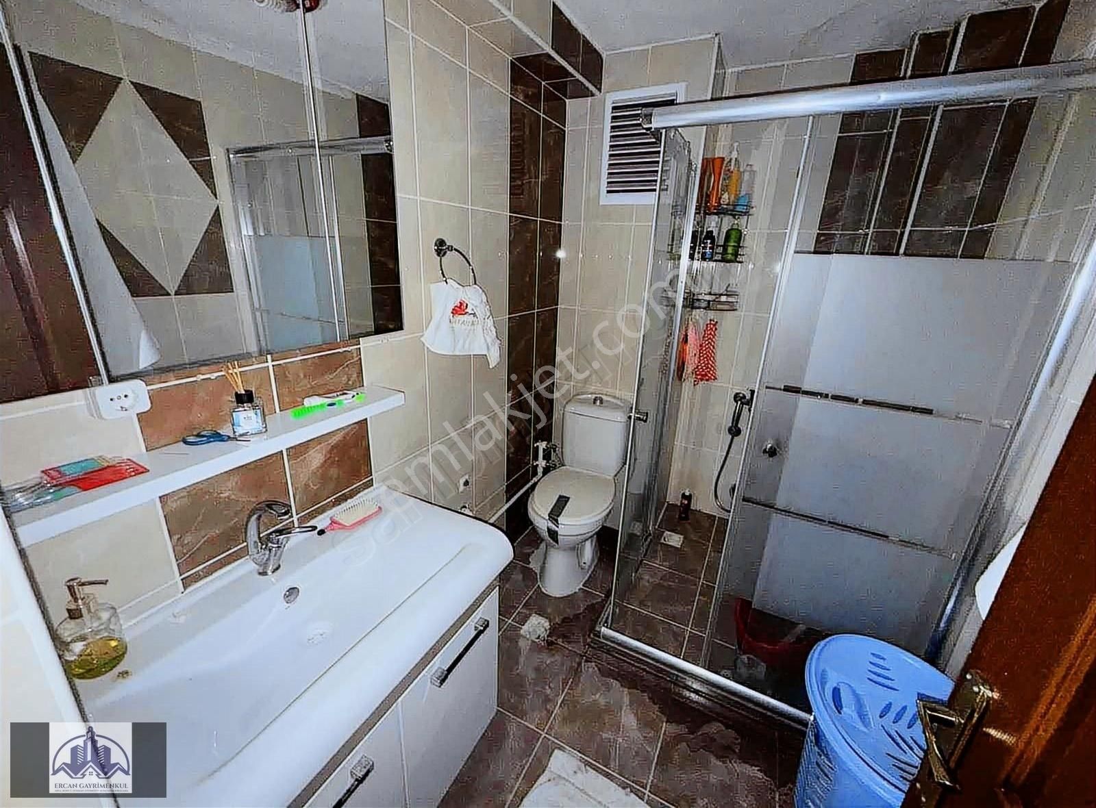 Topçu Mahallesi Göbek Lokasyon Yeni Bina Asansörlü Ara Katta