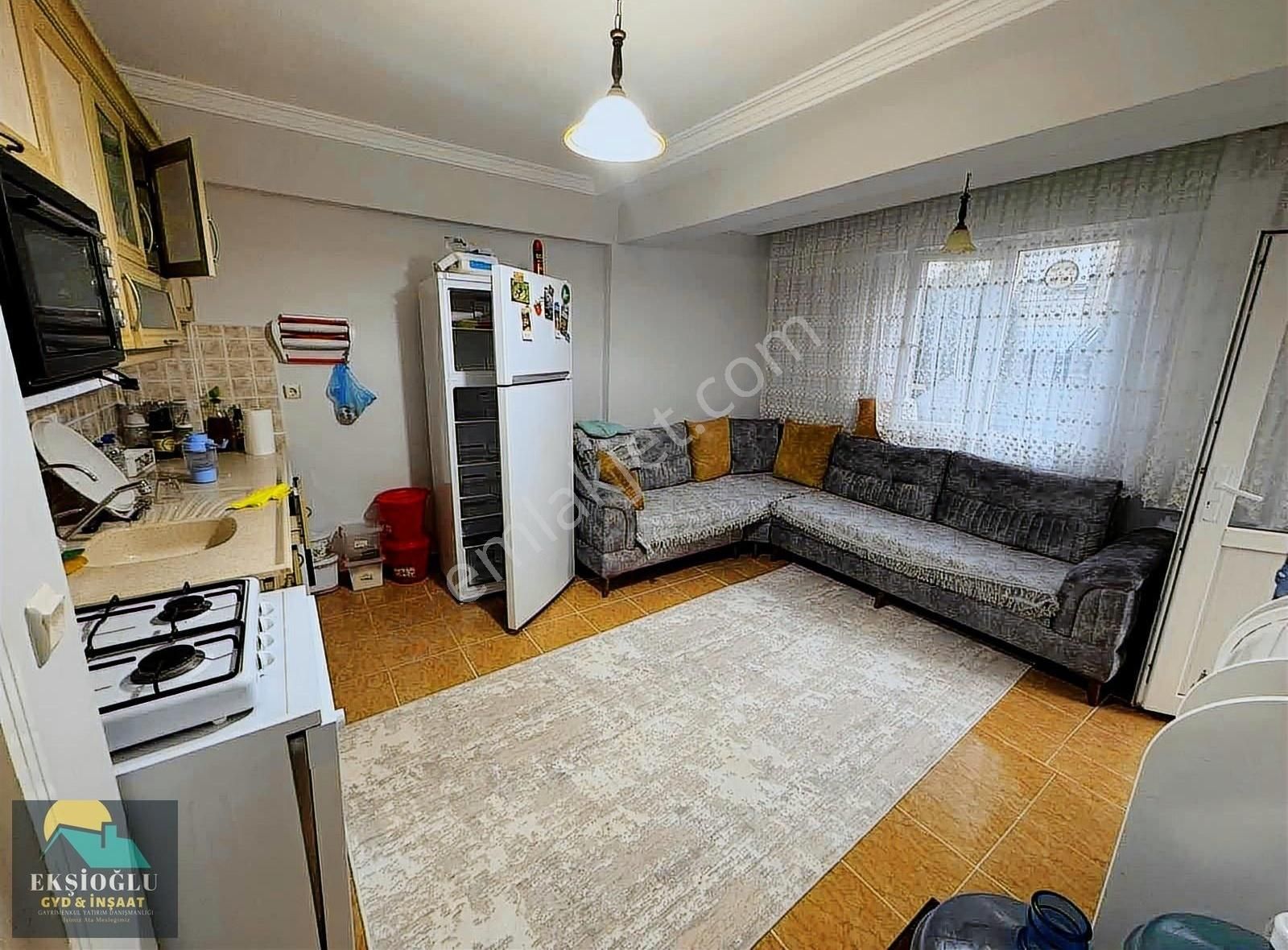 Adliye Arkası Bahçe Kullanımlı Tam Eşyalı 2+1 Kiralık Daire