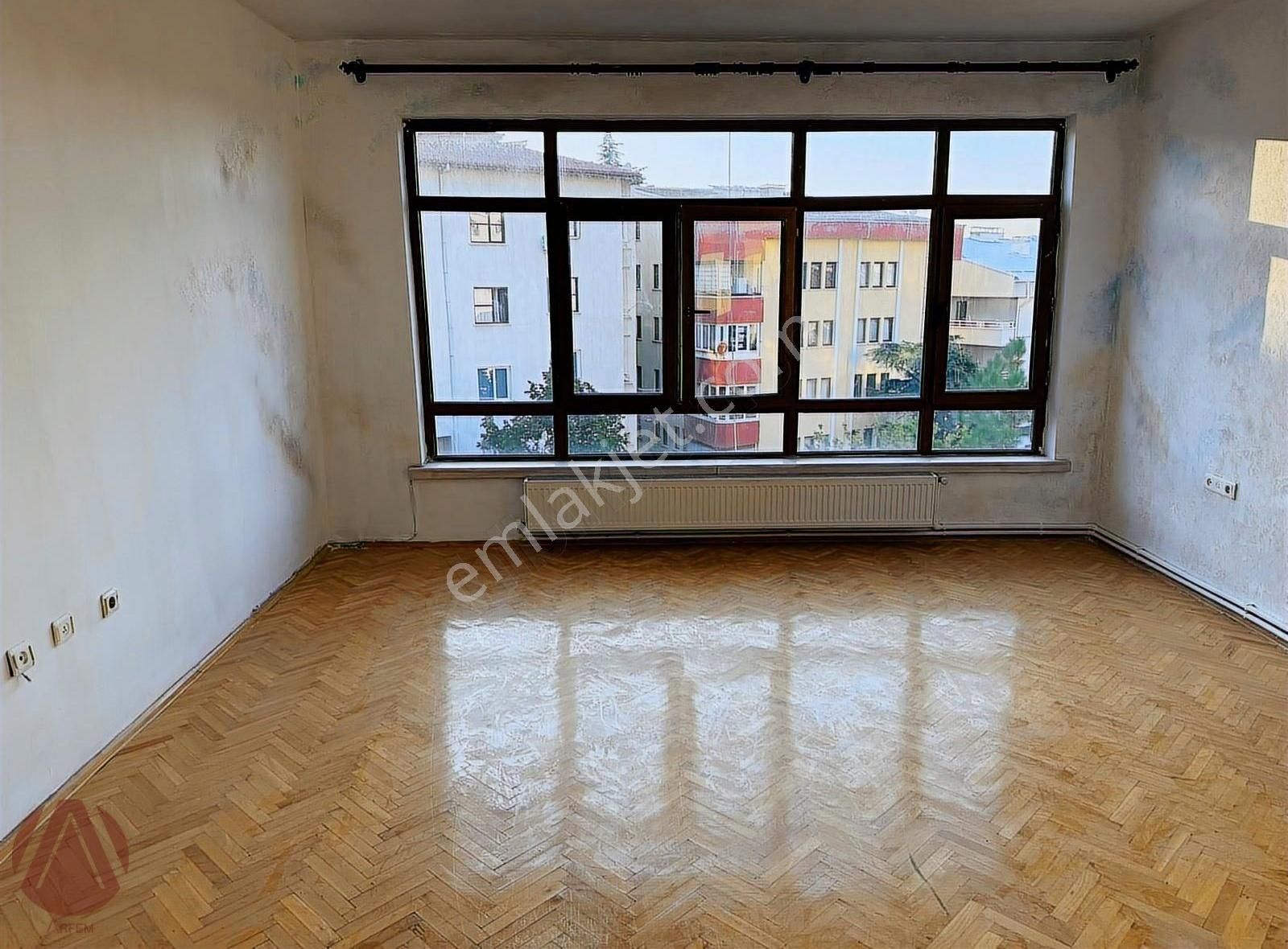 Çankaya, G.o.p. Suna Sokak, Katta Kiralık Daire...