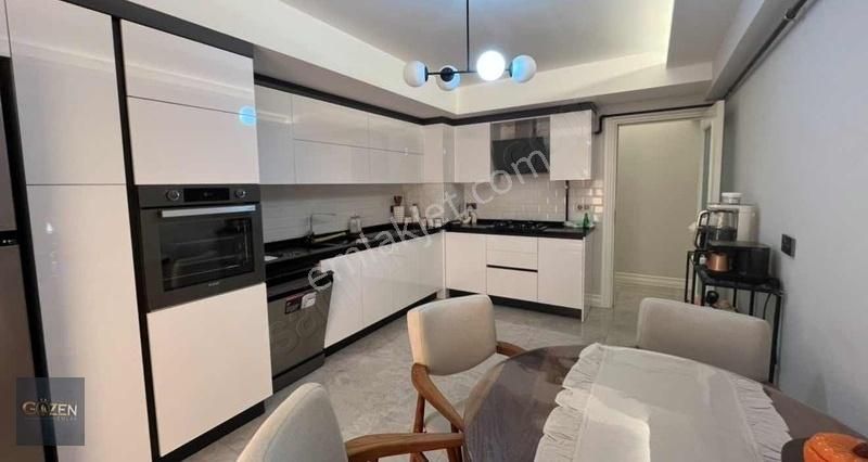 Adnan Menderes Mahallesinde Ara Kat Kiralık 3+1 Daire - Görsel 8