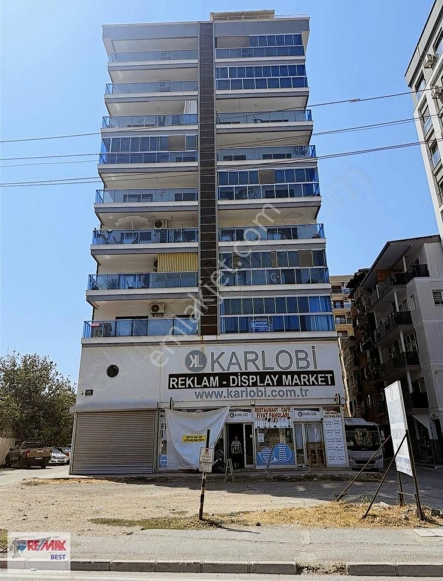 Bayraklı Soğukkuyu, Barış Caddesi Üzerinde 3+1 Kiralık Daire