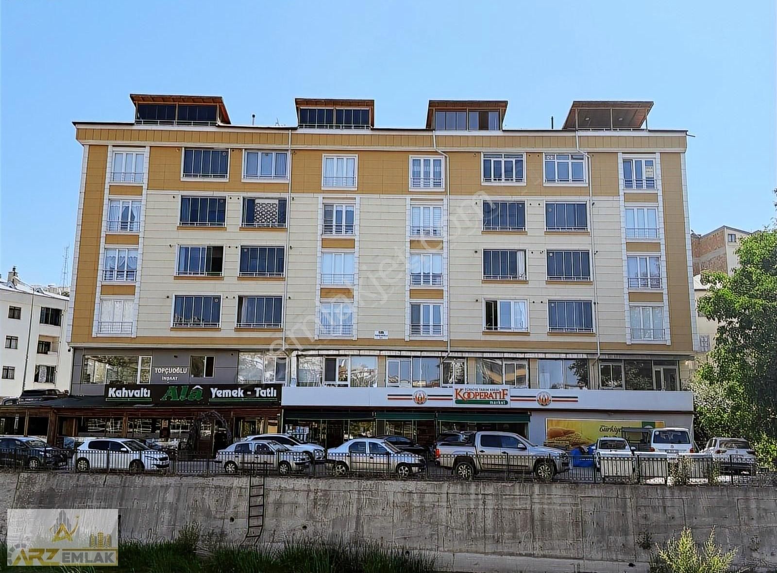 Çoruh Manzaralı 3+1 Kiralık Daire|merkezi Konum|arz Emlak'tan