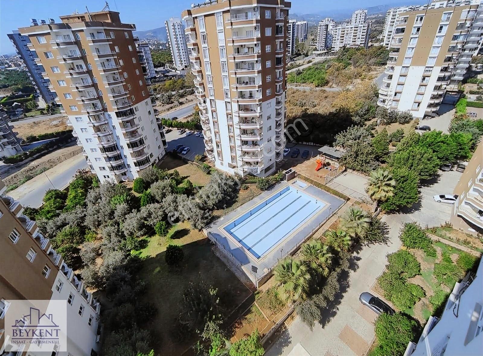Beykent Gym'den Üniversite Cad. Havuzlu Siteiçi Eşyalı 3+1daire