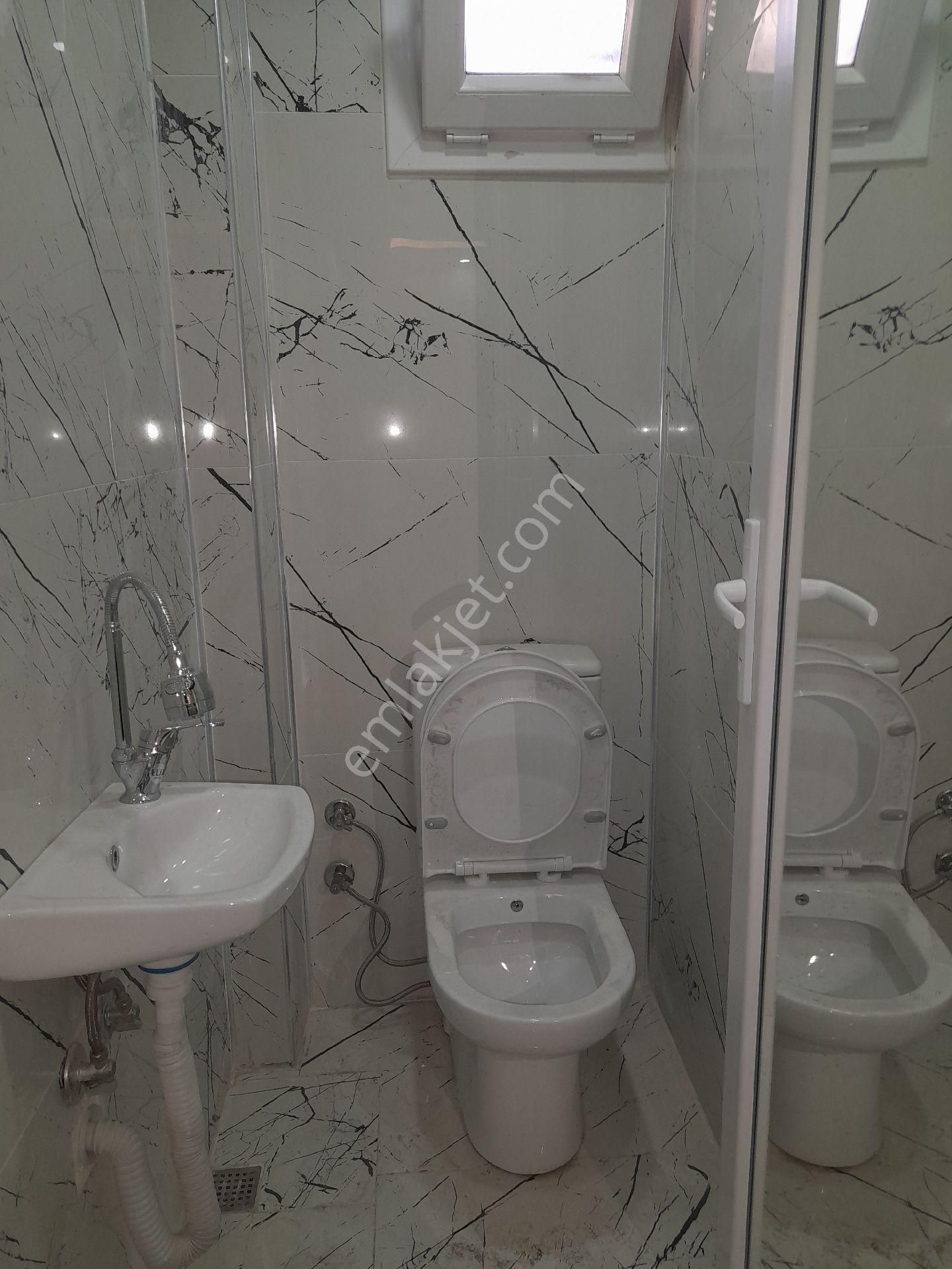 Komple Satılık Sıfır Tadilatlı 113 M2 2+1 Tümü Doğalgazlı Daireler Ve Tüm Dairelerin Tapuları Ayrı - Görsel 22