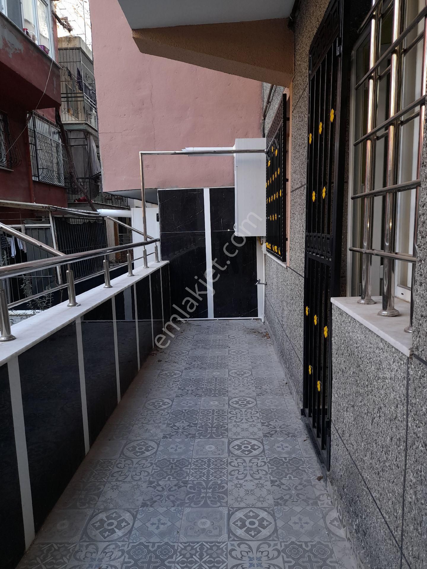 Komple Satılık Sıfır Tadilatlı 113 M2 2+1 Tümü Doğalgazlı Daireler Ve Tüm Dairelerin Tapuları Ayrı - Görsel 16