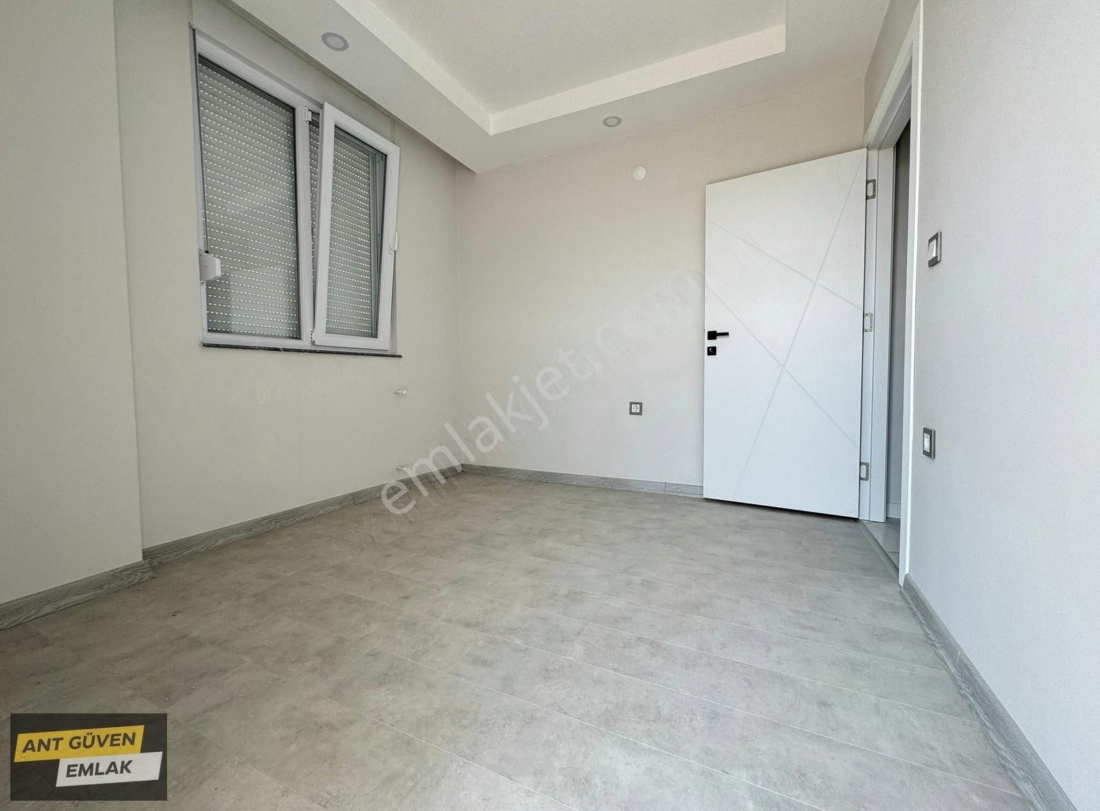 Sıfır Ara Kat 4 Cepheli 130 M2 3+1 Asansörlü Çift Balkonlu