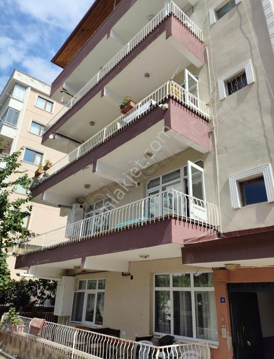 **can Emlaktan Fırsat Konumda 3+1 Eşyalı Kiralık**