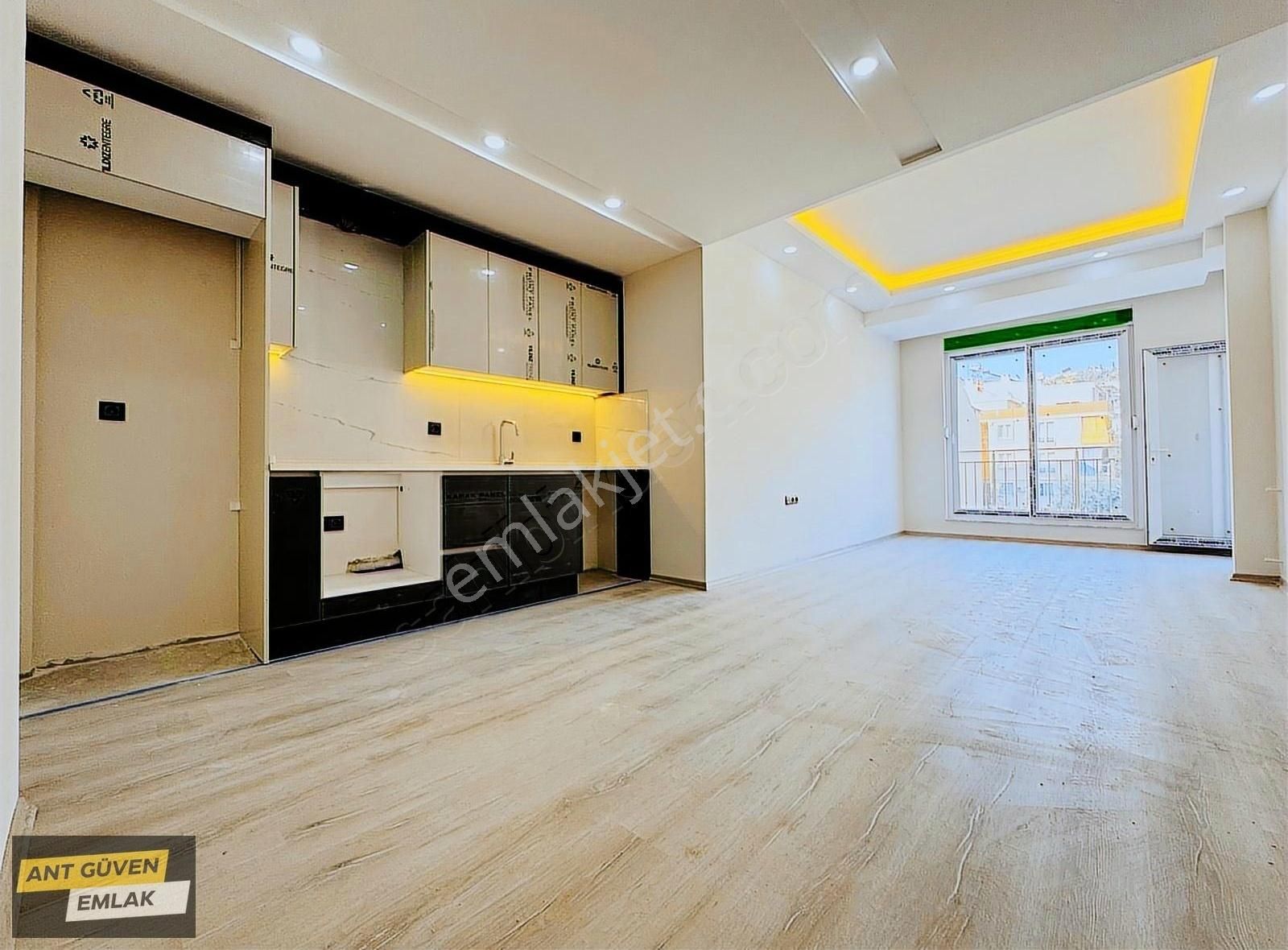 Yeni Şehir Hastanesi Yakınında 1+1 Asansörlü Sıfır Arakat Daire