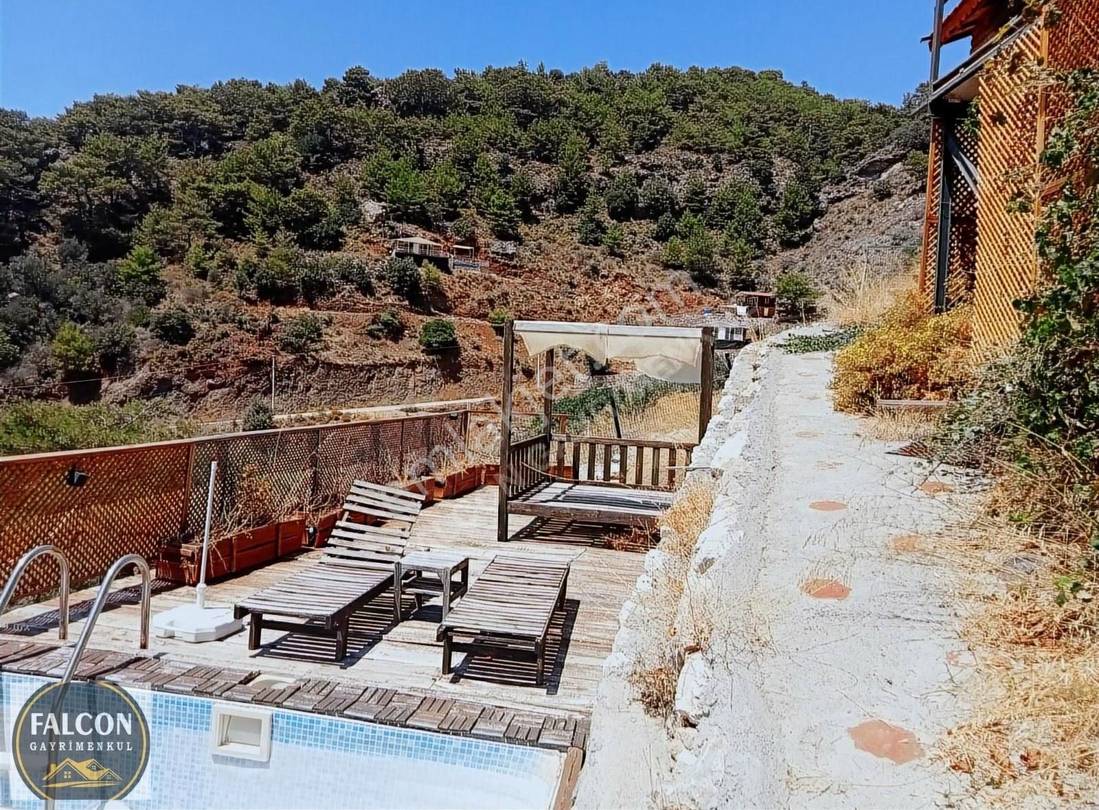 Falcon Dan Muhteşem Manzara 896m² Arsa - Görsel 4