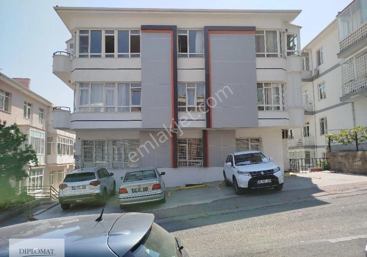 Gop Kuleli Sokak’ta Manzaralı 2+1