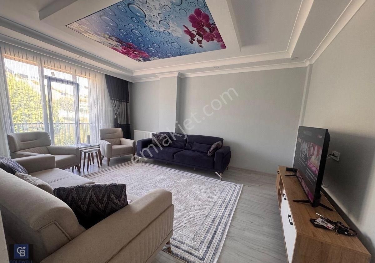 Arnavutköy Vadi Parka Cephe Satılık 3+1 Balkonlu Yüksek Giriş Daire