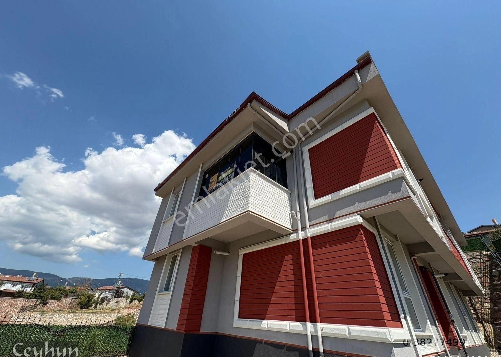 Bedestenlioğlu'nda Lüx Sıfır Eşyalı Mobilyalı Satılık 1+1 Daıre