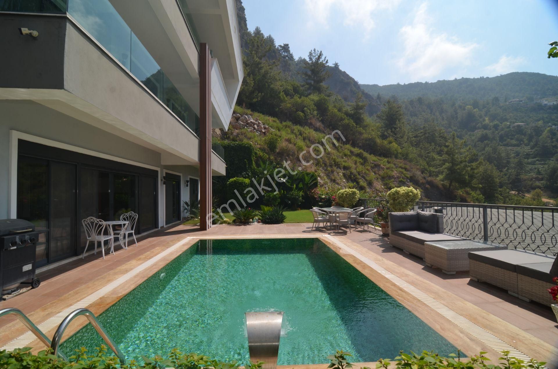 Panoramik Deniz Manzaralı Butik Sitede Lüks Müstakil 4+2 Villa - Görsel 4