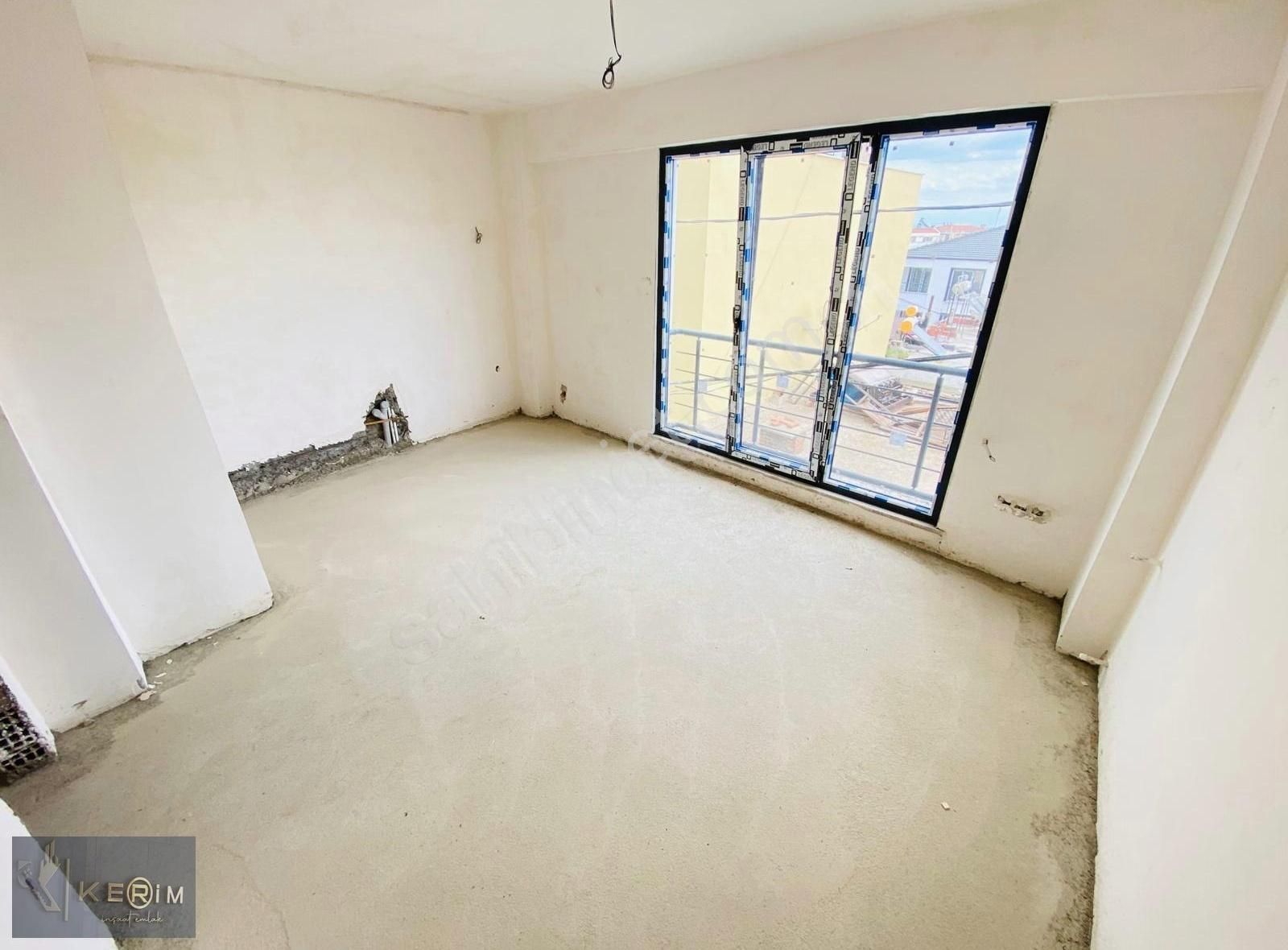 ✅kerim'den Küçükkuyu Satılık 1+1 Sıfır Orta Kat Daire✅