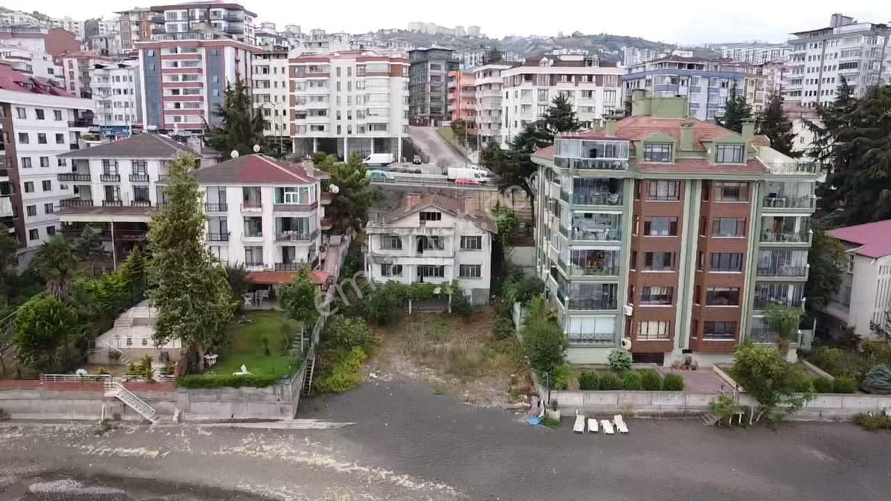 Trabzon Yıldızlıda Deniz Kenarı Satılık Ticari Arsa