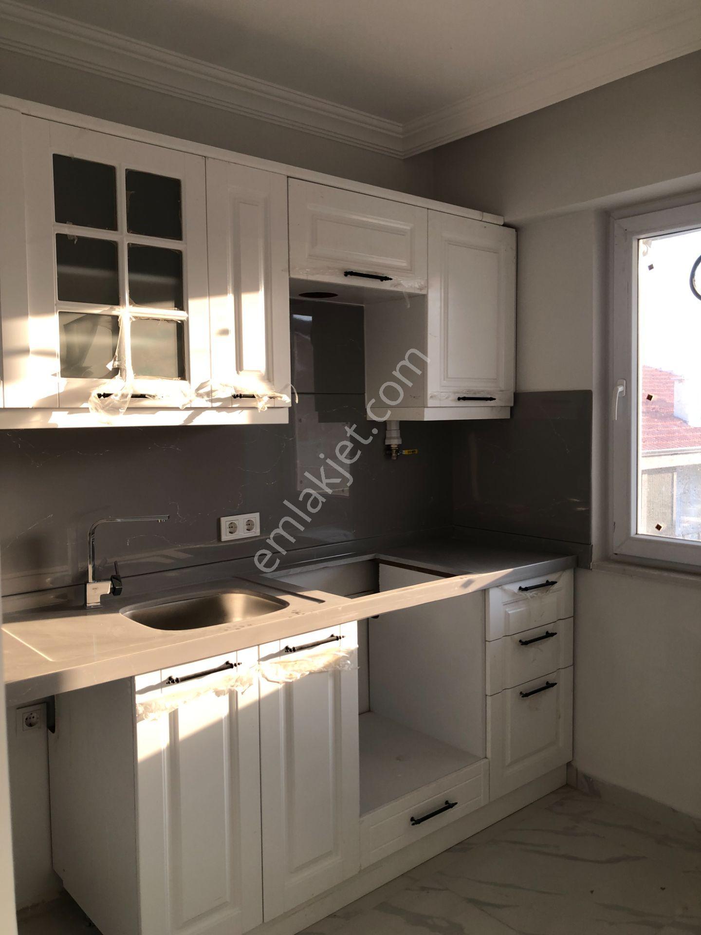 Şarköy De Işık Emlaktan Cumhuriyet Mah De 4+1 130 M2 Daire Üstü Dubleks - Görsel 7