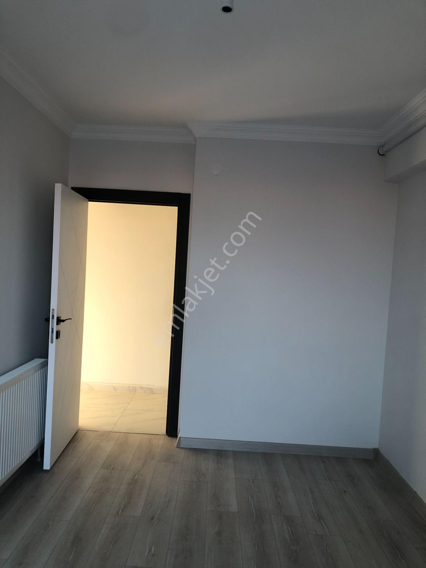 Şarköy De Işık Emlaktan Cumhuriyet Mah De 4+1 130 M2 Daire Üstü Dubleks - Görsel 18