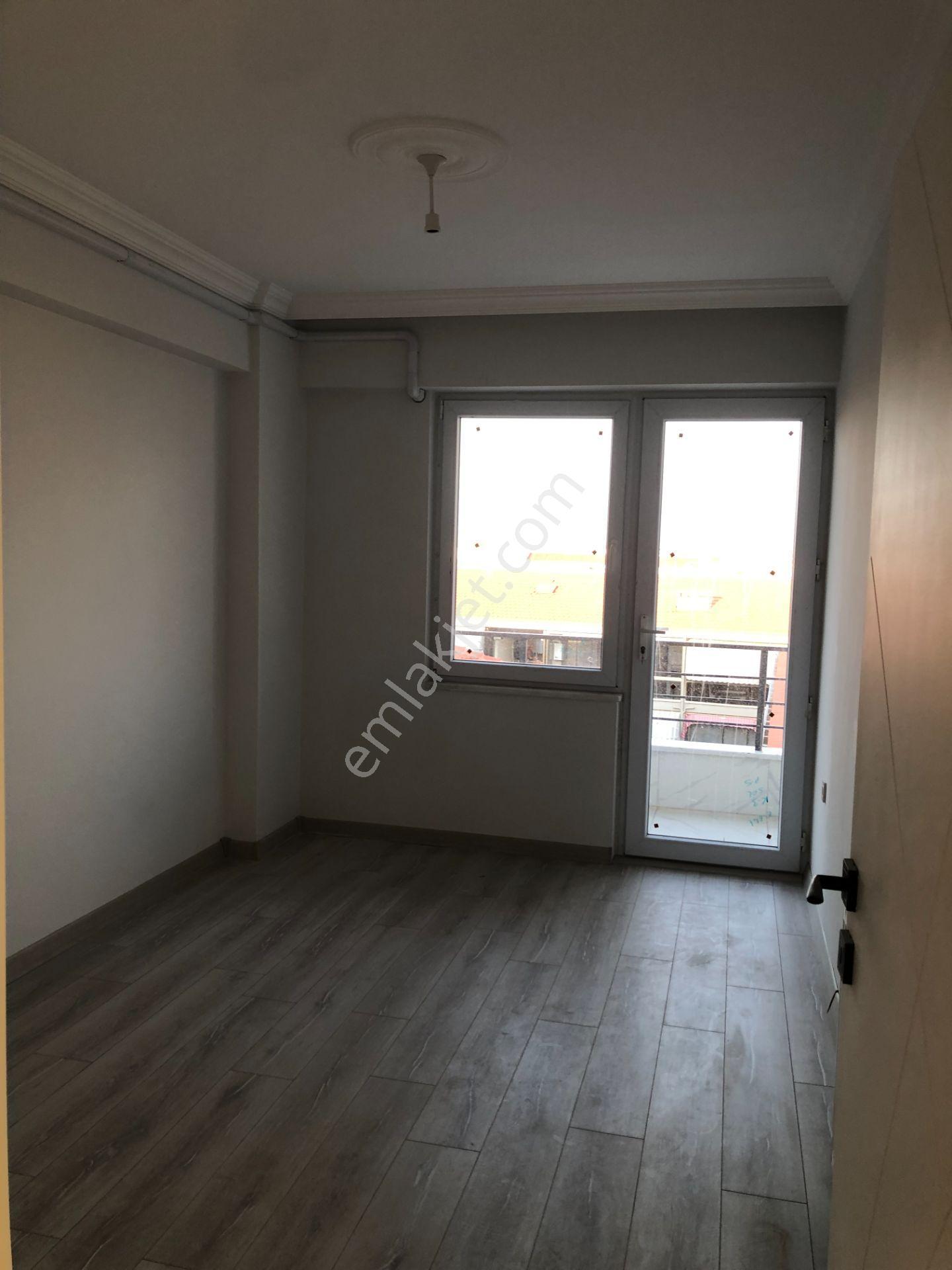 Şarköy De Işık Emlaktan Cumhuriyet Mah De 4+1 130 M2 Daire Üstü Dubleks - Görsel 15