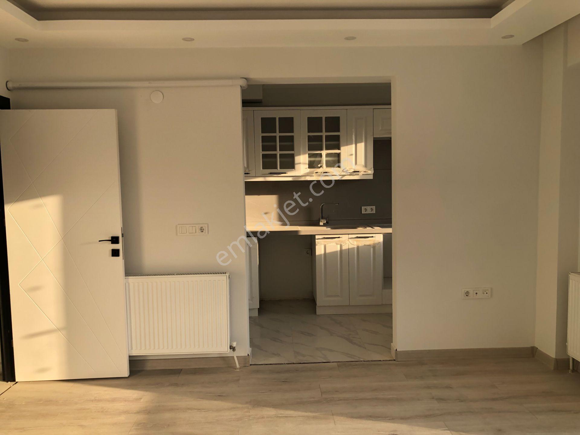 Şarköy De Işık Emlaktan Cumhuriyet Mah De 4+1 130 M2 Daire Üstü Dubleks - Görsel 6