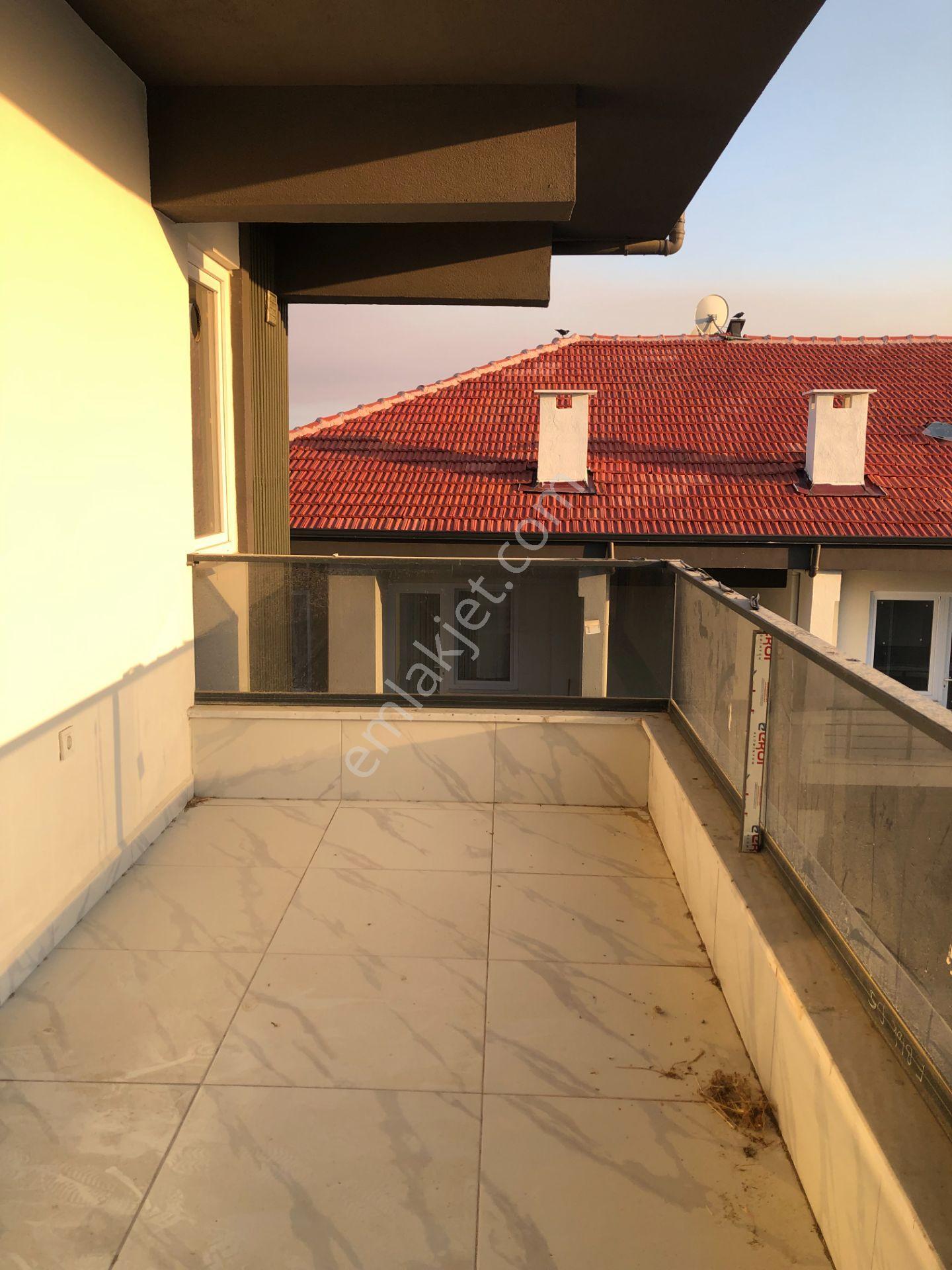 Şarköy De Işık Emlaktan Cumhuriyet Mah De 4+1 130 M2 Daire Üstü Dubleks - Görsel 4