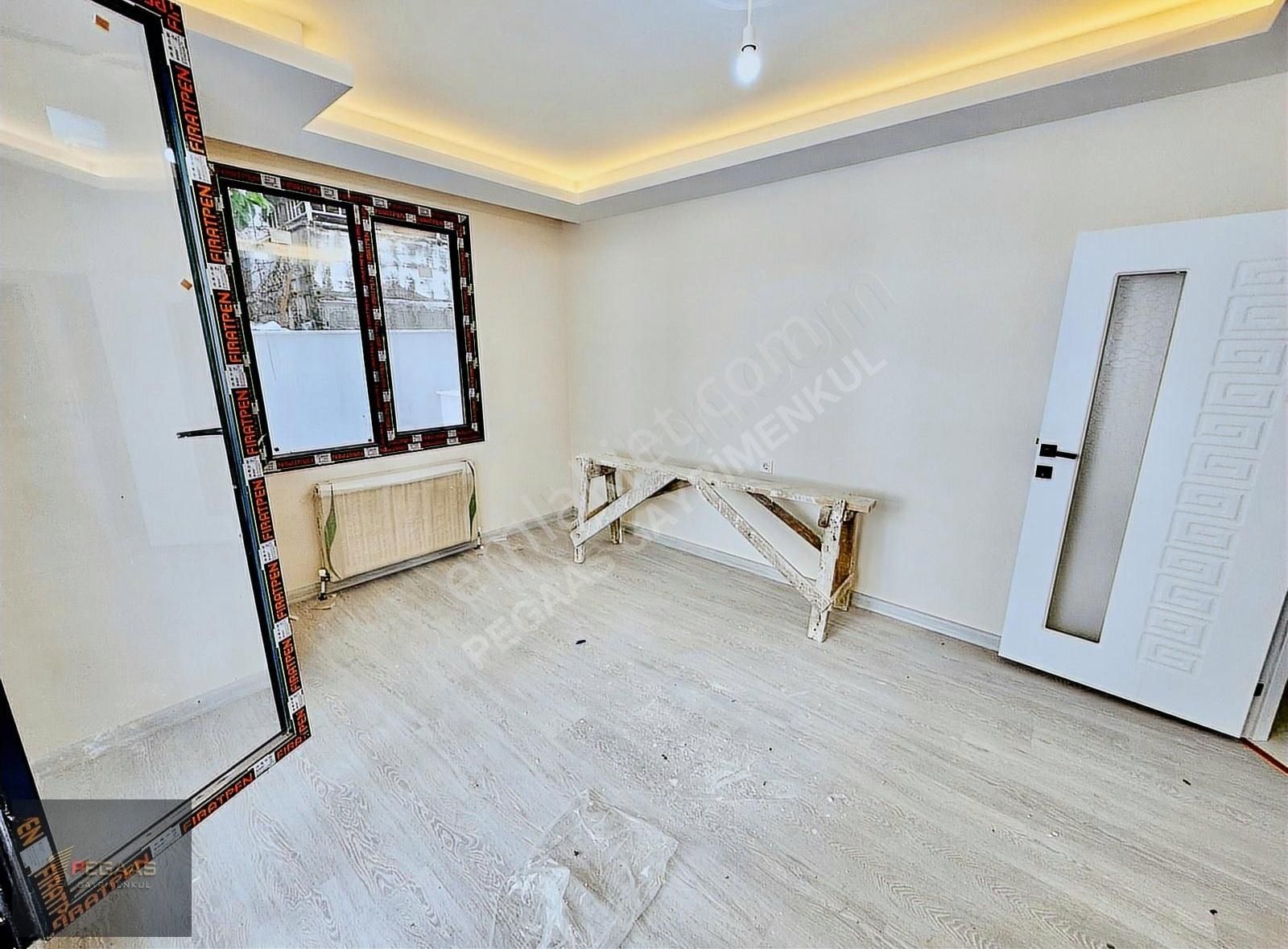 Pegaas'tan Cihangir De 1+1 Bahçe Katı Otoparklı Satılık Daire - Görsel 3