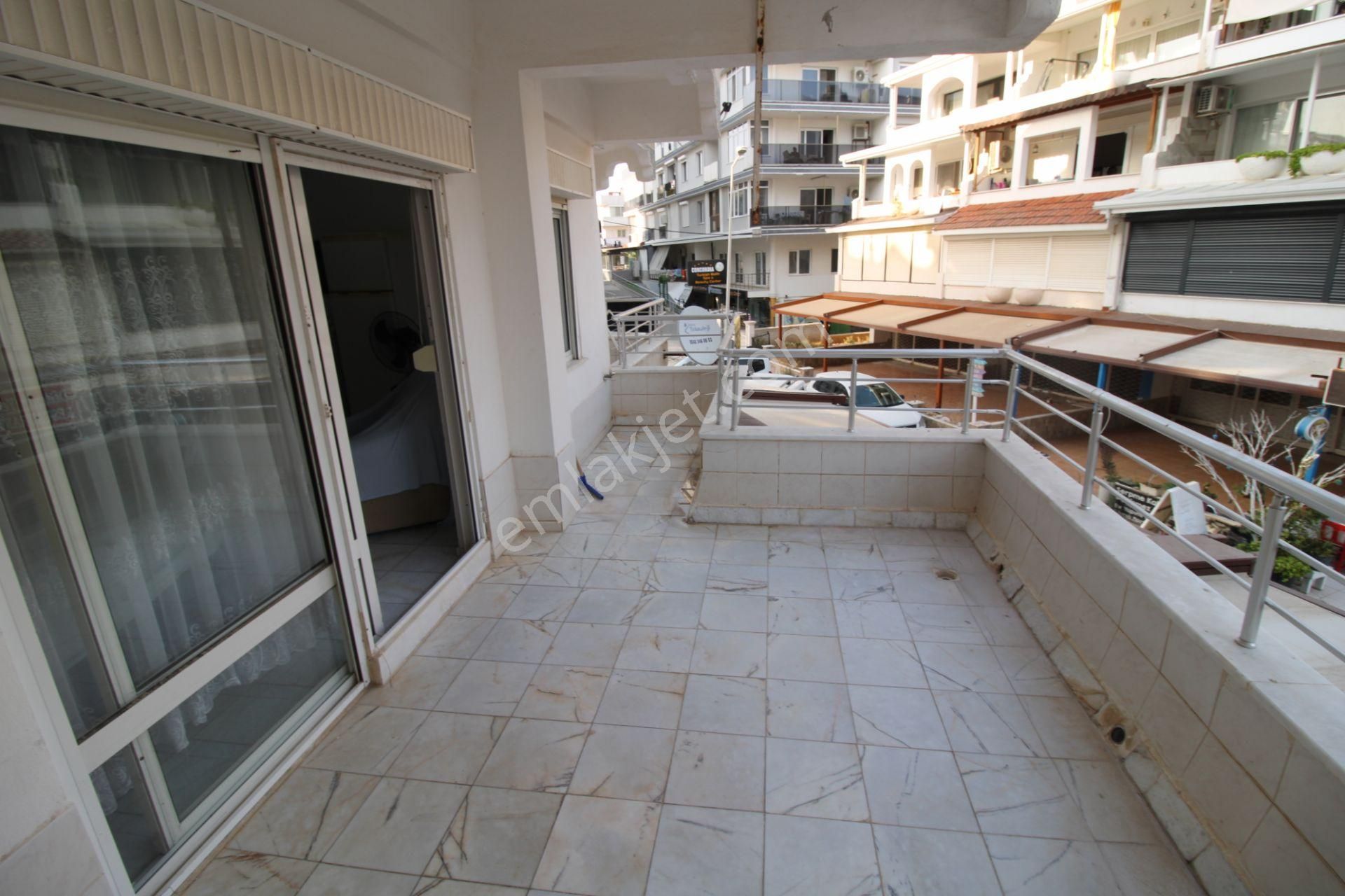 Aydın Didim Altınkum Mahallesi 2+1 Daire Denize Sıfır Deniz Manzaralı Eşyalı 1 Ci Kat - Görsel 14