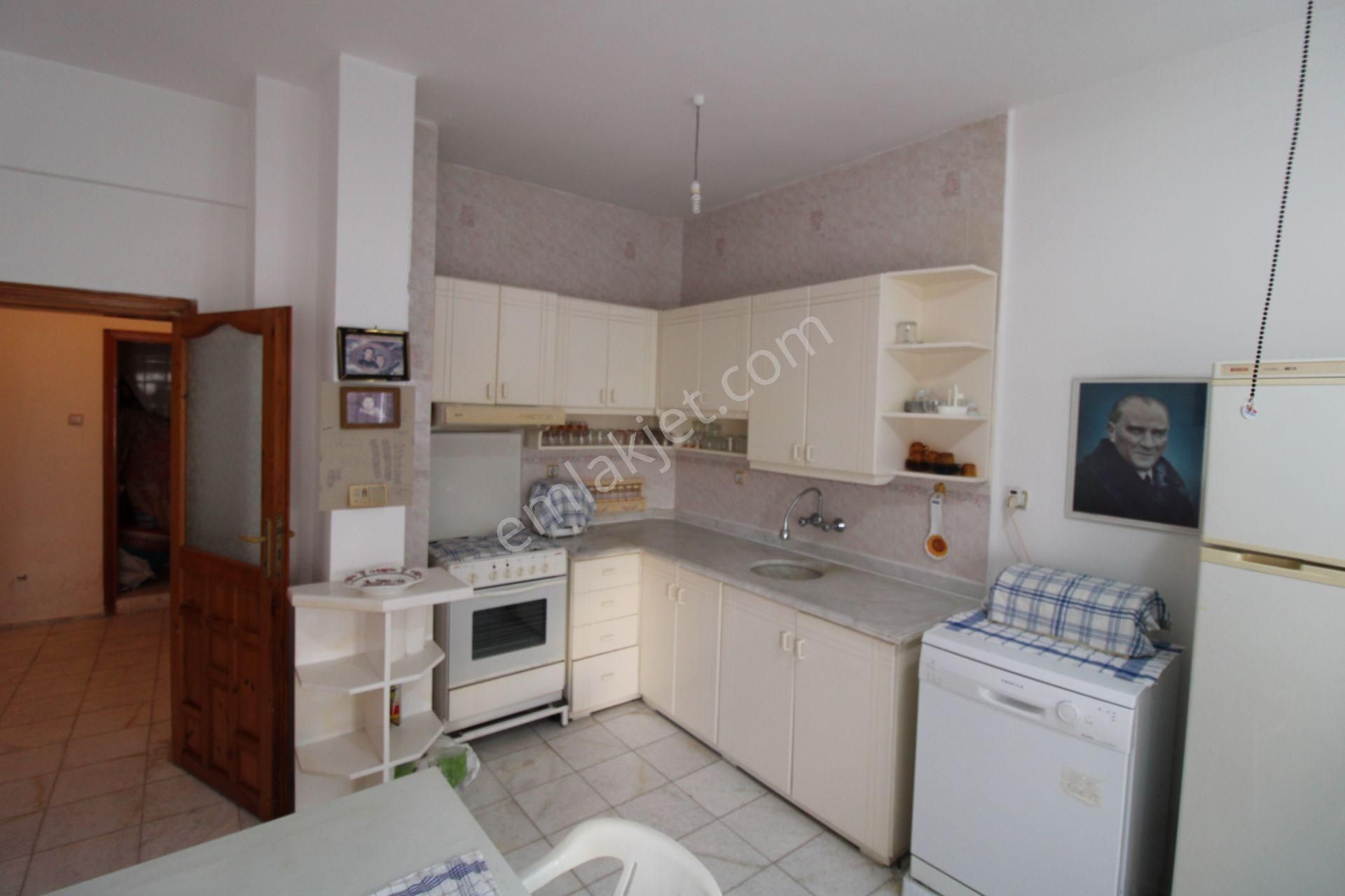 Aydın Didim Altınkum Mahallesi 2+1 Daire Denize Sıfır Deniz Manzaralı Eşyalı 1 Ci Kat - Görsel 9
