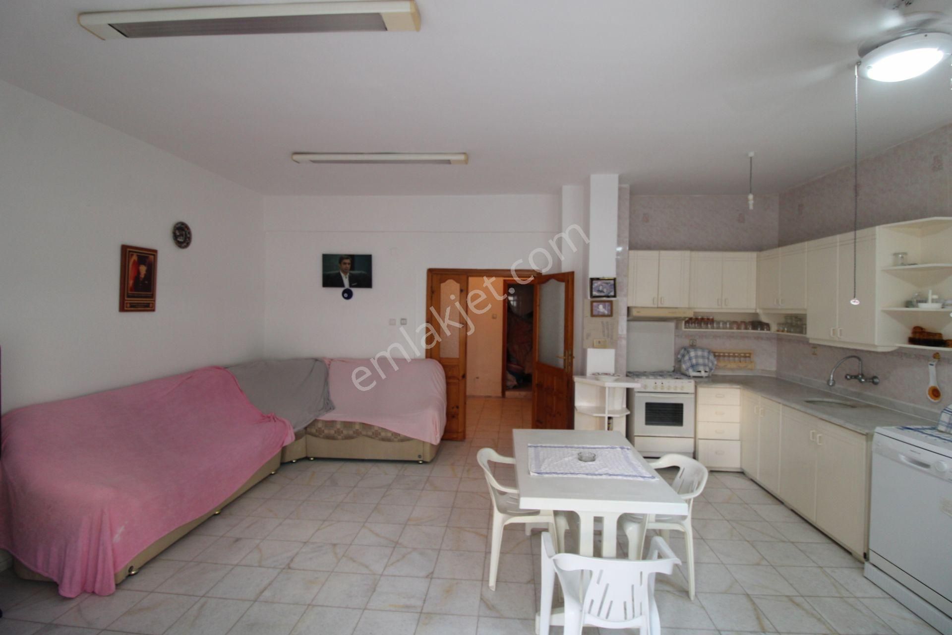 Aydın Didim Altınkum Mahallesi 2+1 Daire Denize Sıfır Deniz Manzaralı Eşyalı 1 Ci Kat - Görsel 15