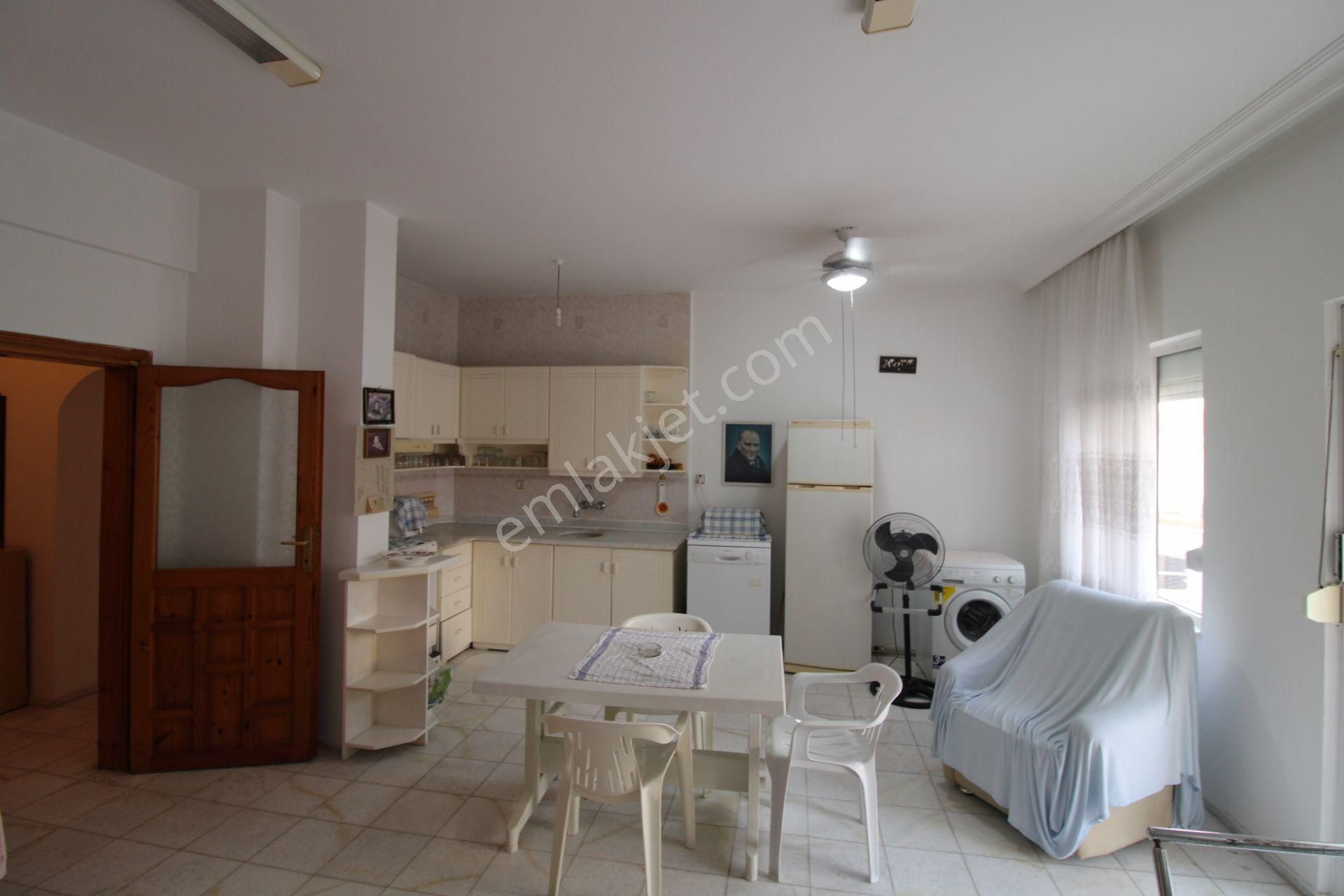 Aydın Didim Altınkum Mahallesi 2+1 Daire Denize Sıfır Deniz Manzaralı Eşyalı 1 Ci Kat - Görsel 8