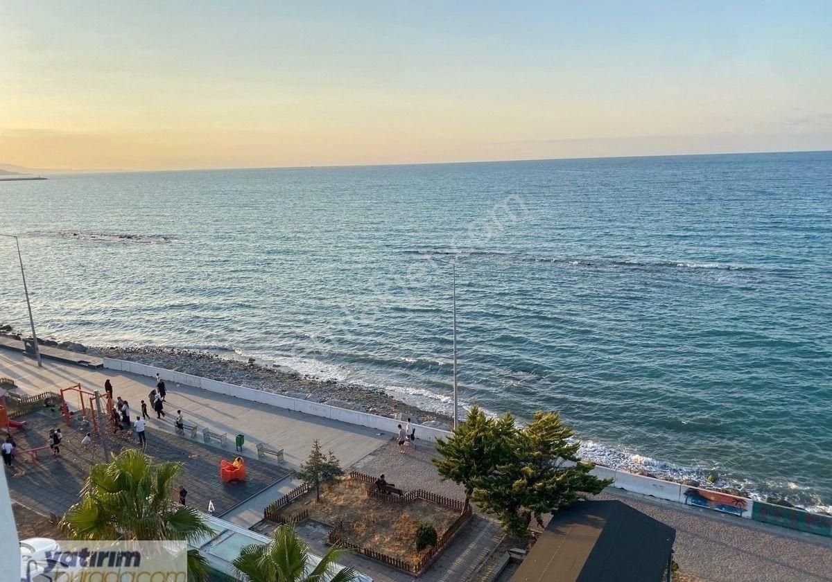 Yakakent'te Denize Sıfır Konumlu Asansörlü Geniş 2+1 Kiralık Şahane Daireler