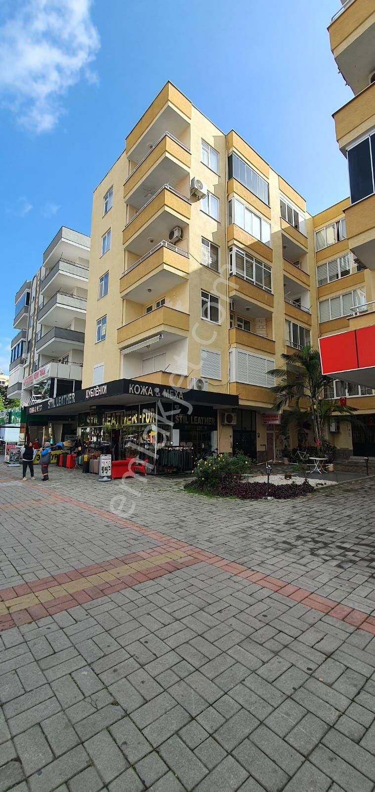 Alanya Mahmutlar Cadde Üstü 2+1 Boş Daire