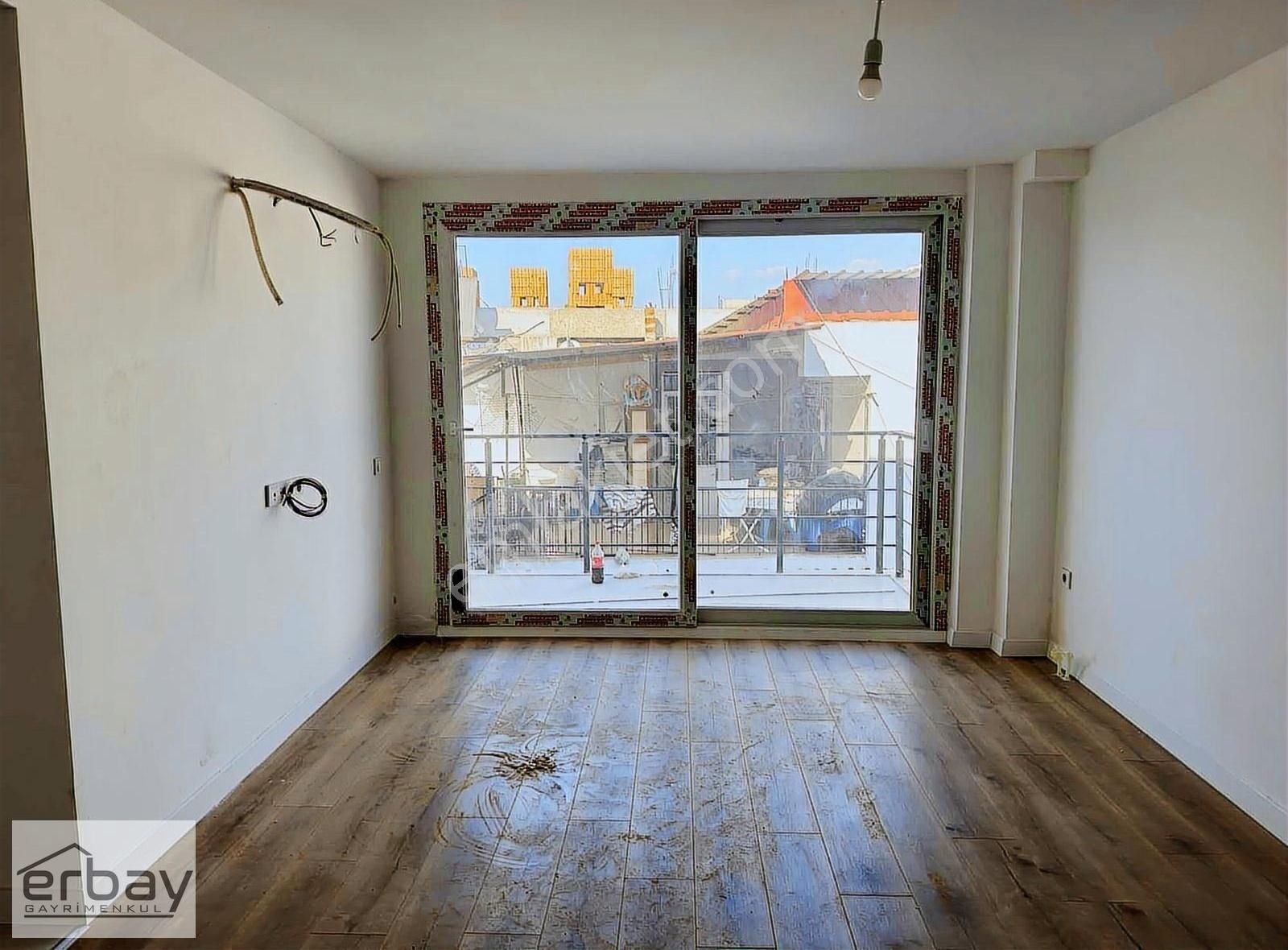 Erbay' Dan Kapalı Otoparklı Ve Asansörlü 3+1 Çatı Dubleks Daire