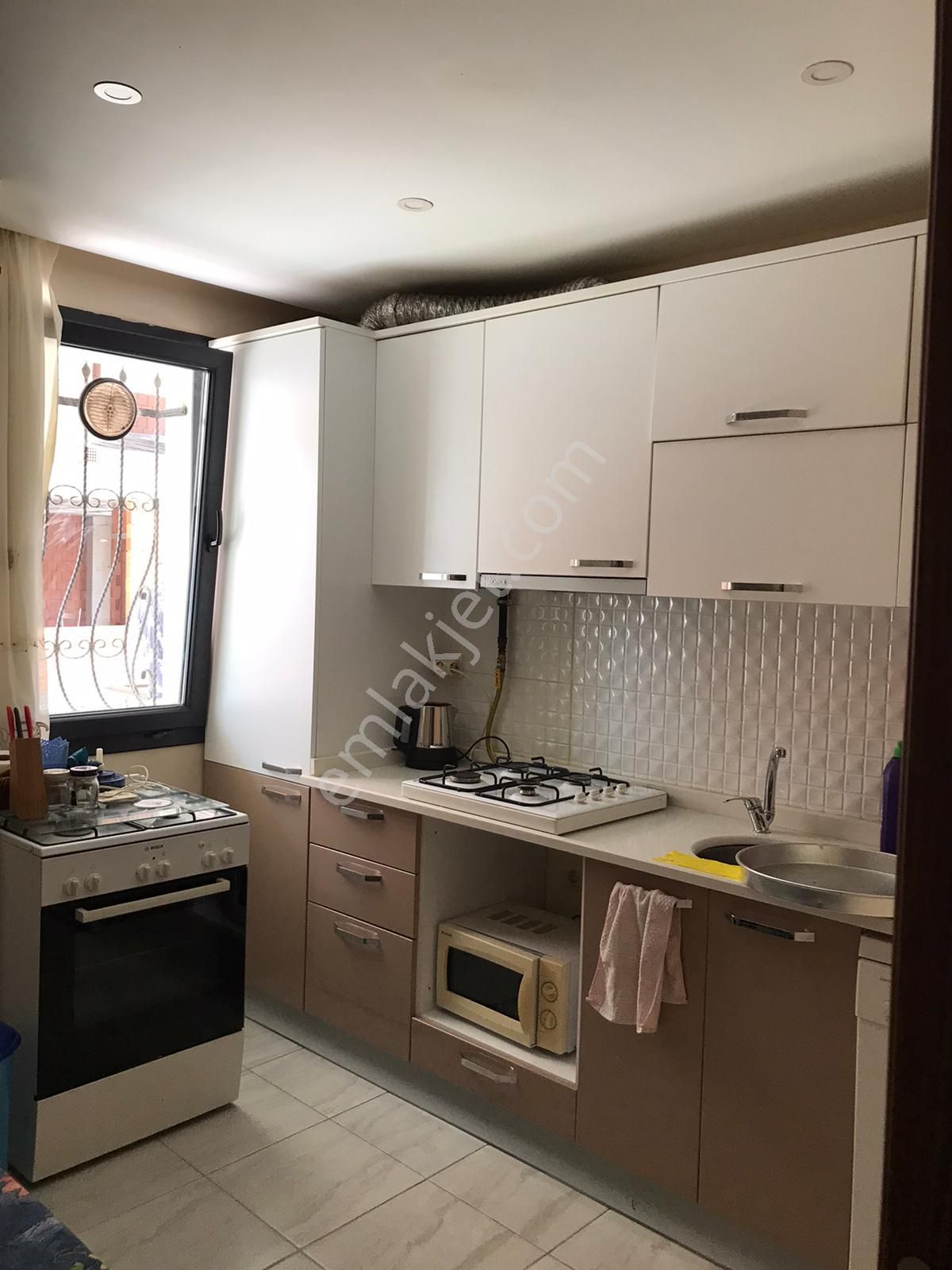 Söğüt Emlak - Maltepe Cevizlide Eşyalı 2+1 Kiralık Daire