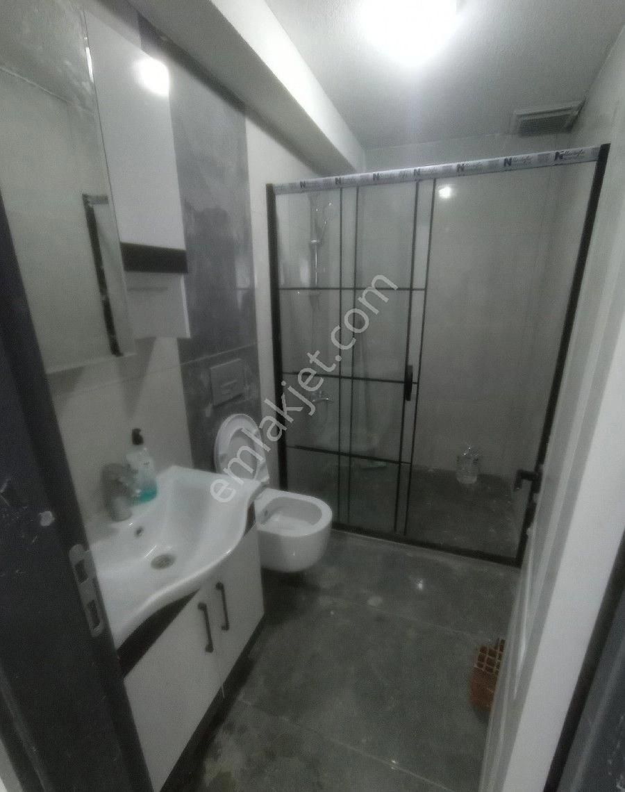 Fiyat Düştü !!! Arnavutköy'de Butik Sitede 1.87 Kredi Oranıyla Satılık 2+1 Yüksek Giriş Daire