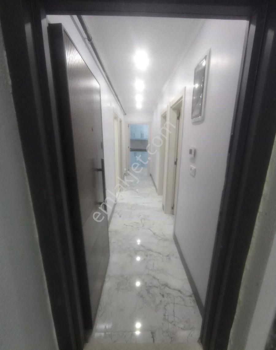 Arnavutköy'de Kamu Binalarına Yürüme Mesafesinde Satılık Dubleks