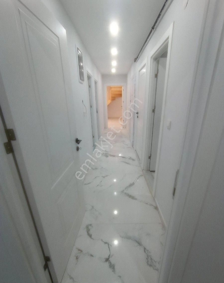 Arnavutköy Ptt'ye Yakın Dubleks