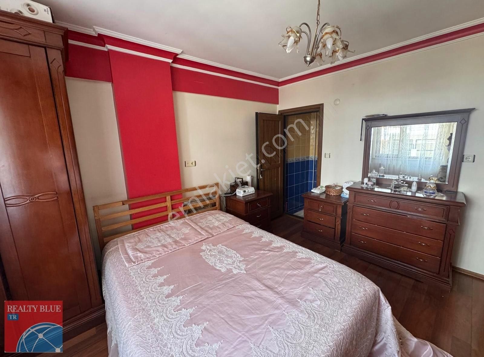 Ümraniye'de Metroya 8 Dk Arakat 3+1 İskanlı Krediye Uygun Daire - Görsel 5