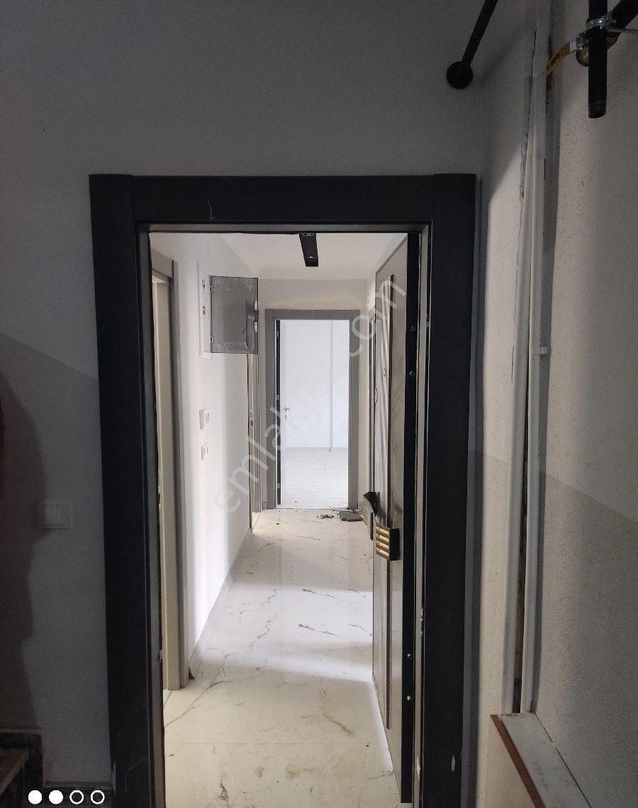Arnavutköy Merkezde 3+1 Bahçe Kat Daire