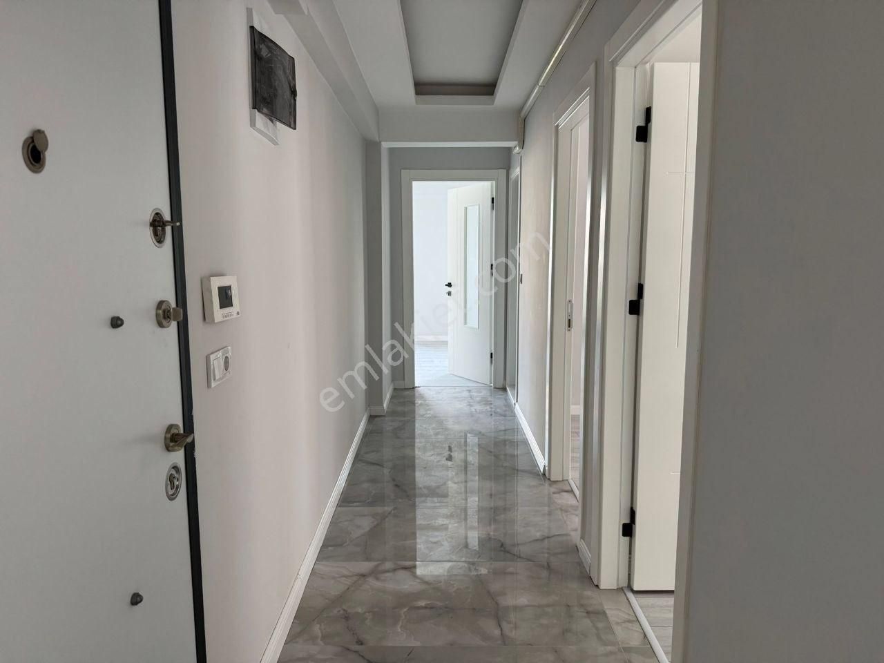 İzmir Karabağlar Devrim Mahde Site İçerisinde 3+1 Satılık Sıfır Daire - Görsel 2