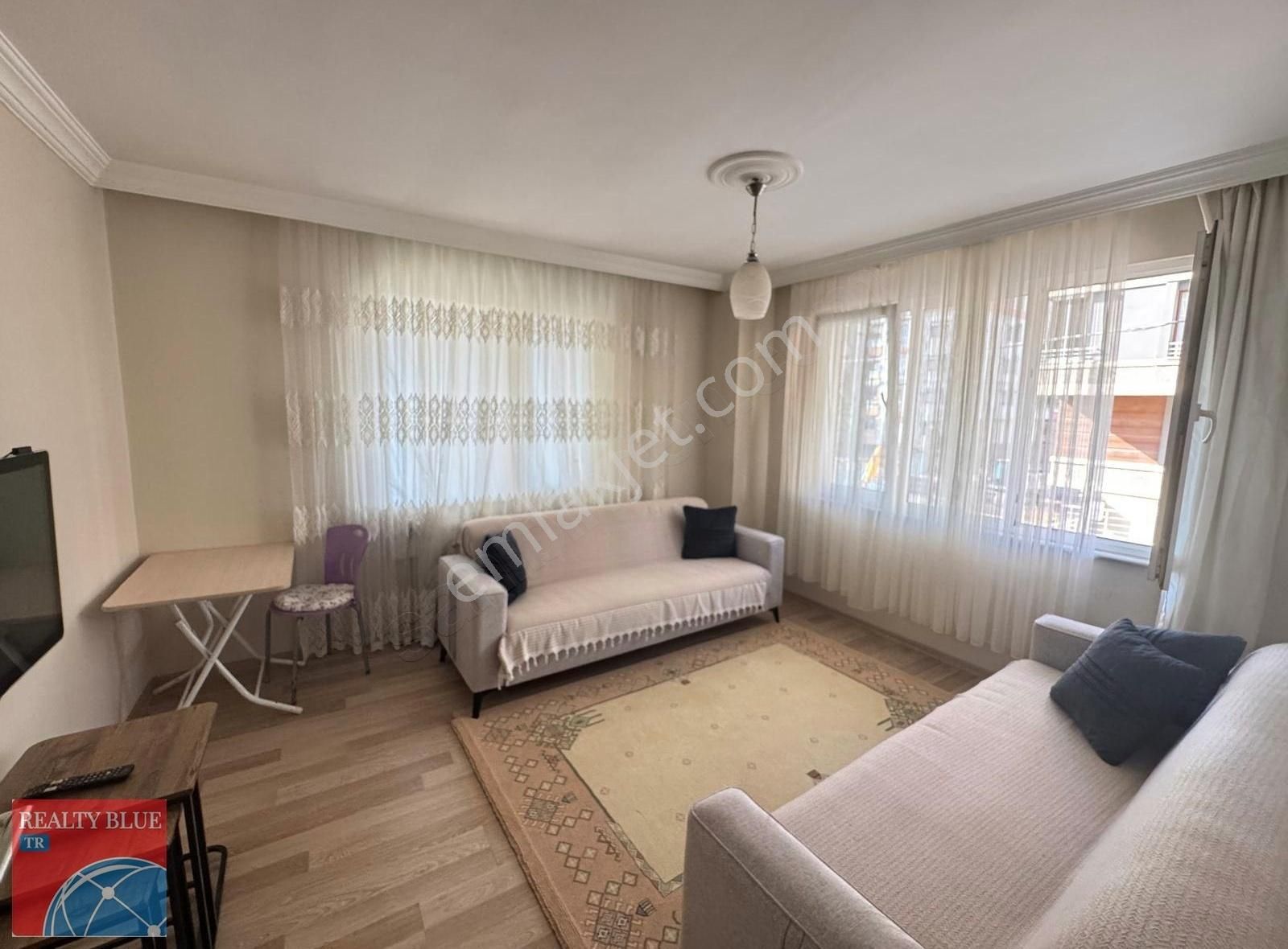 İkbal Caddesinde 2+1 Eşyalı Site İçinde Masrafsız Kiralık Daire