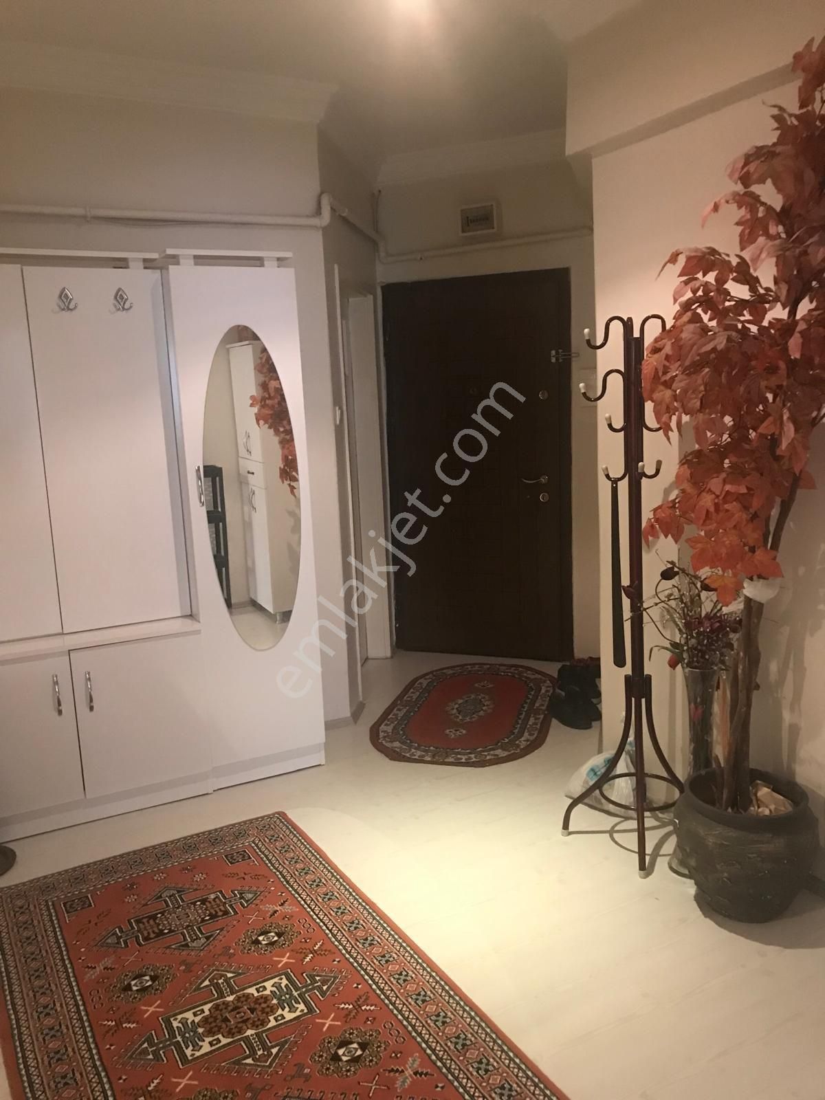 Abidinpaşa Da Full Eşyalı Kiralık Daire