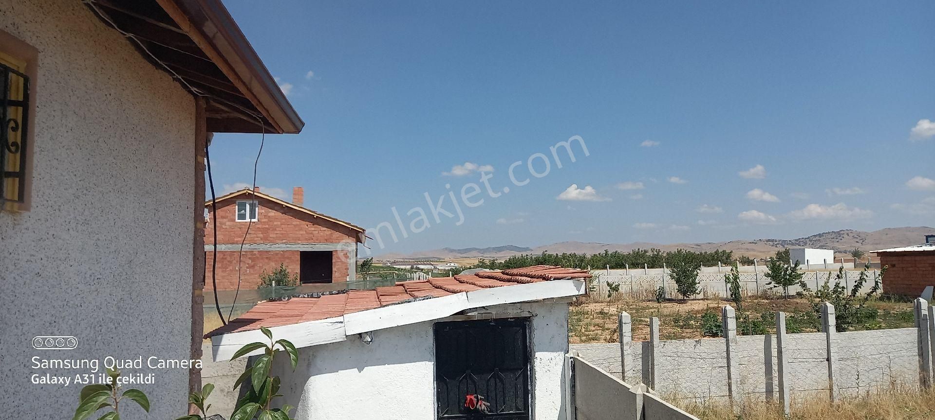 Afyonkarahisar Çıkrıkta Köşe Konumlu Bahçeli Müstakil Ev - Görsel 30