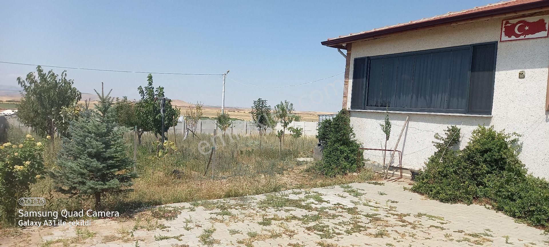 Afyonkarahisar Çıkrıkta Köşe Konumlu Bahçeli Müstakil Ev - Görsel 29